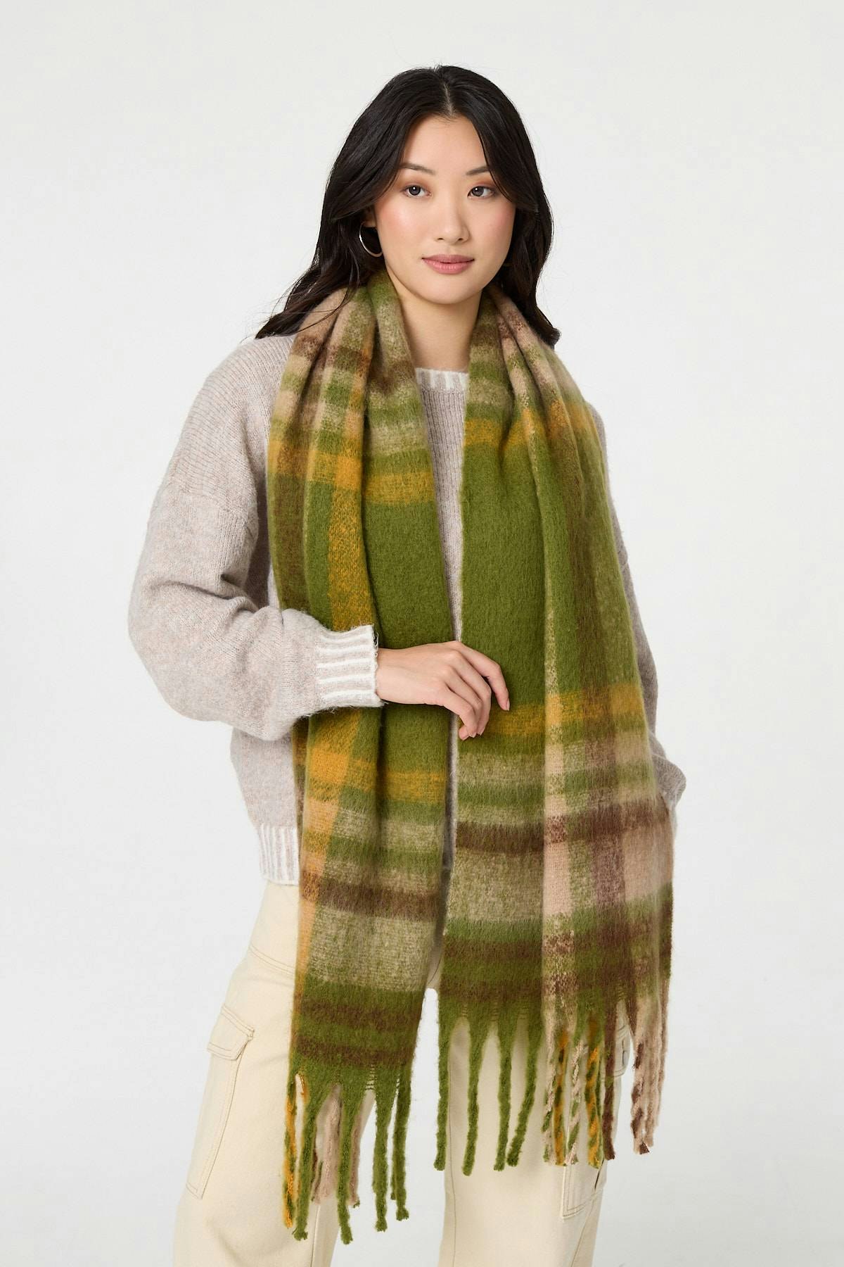 Izabel London Green Checked Print Fringed Oversized Scarf - One