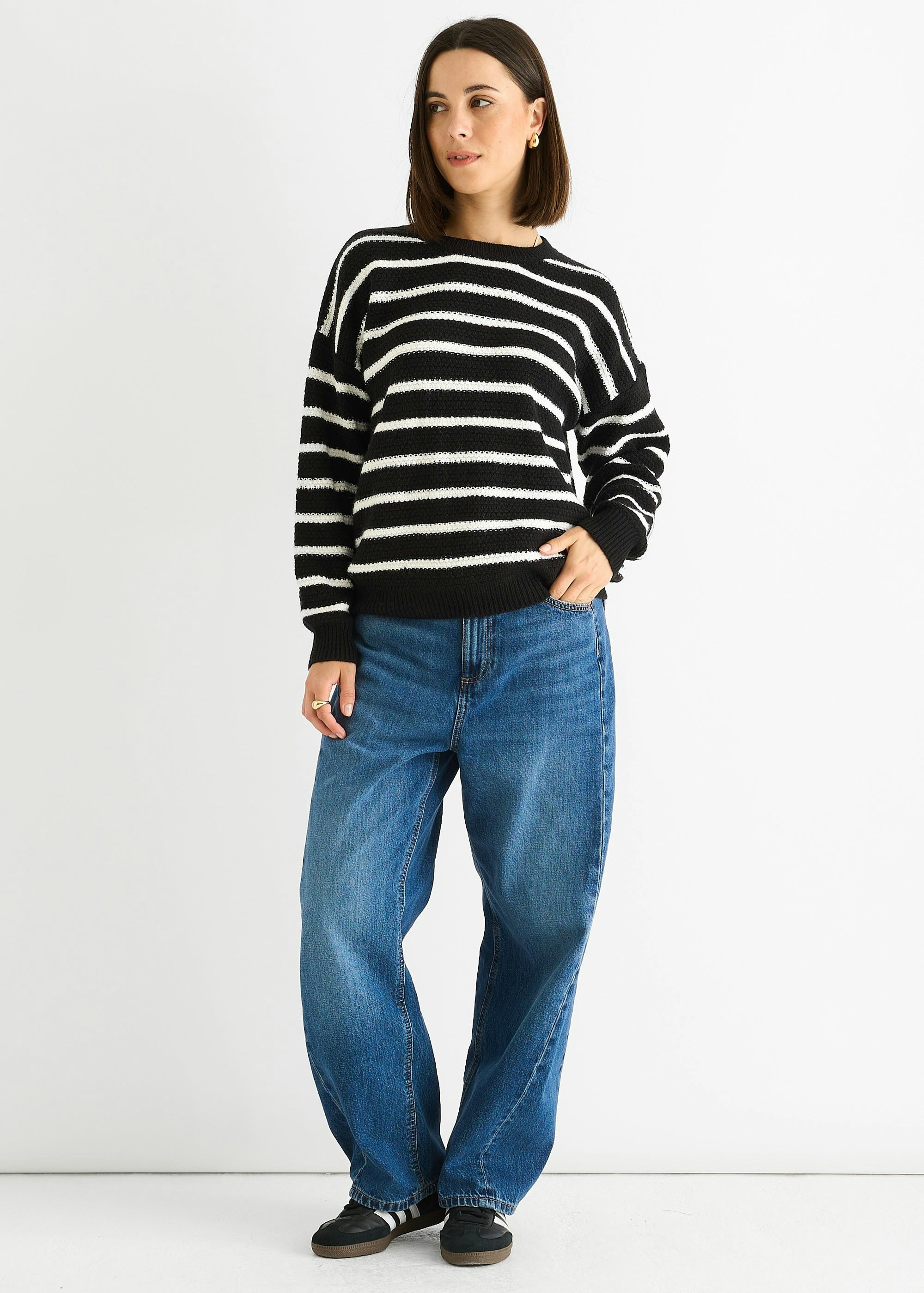 Gini London Women's Black Stripe Chunky Knit Oversized Jumper | Size: Large/Xl - Image 3