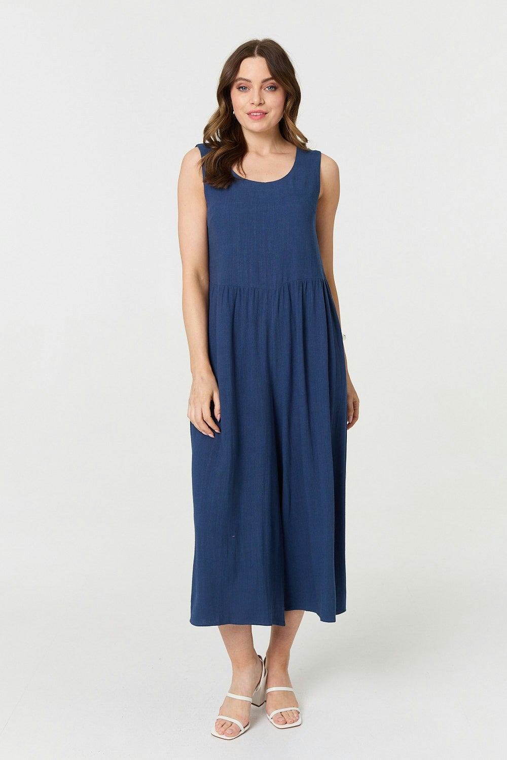Izabel London Women's Indigo Relaxed Sleeveless Wide Crop Jumpsuit - 8