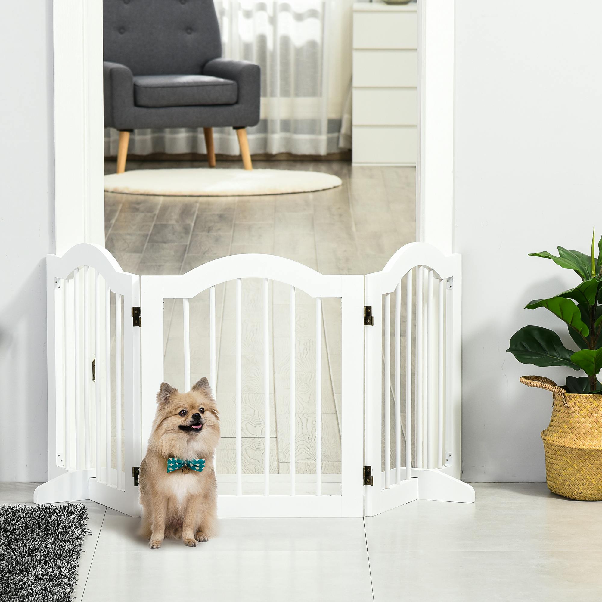 B&Q - Freestanding Pet Gate Safety Barrier 3 Pannel W/ Support Feet White - Image 4