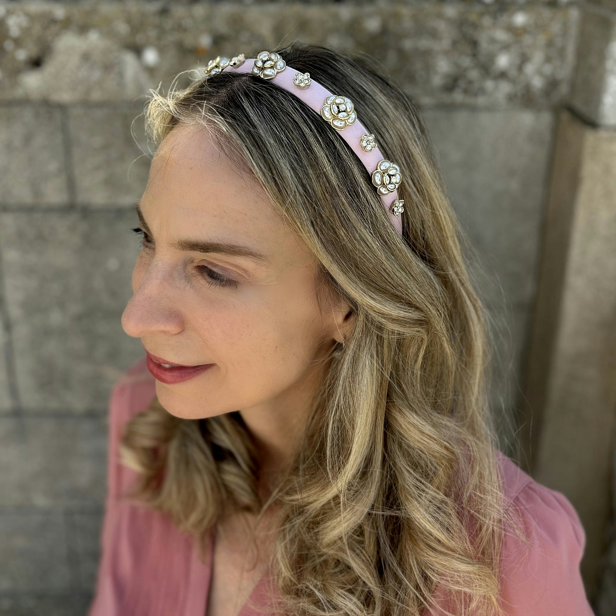 Queenmee Accessories Pink Pearl Flower Thin Headband