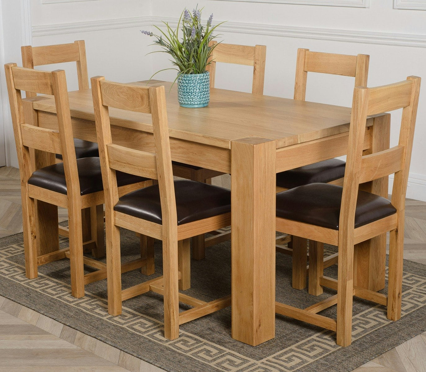 That's Furniture Kuba Medium Oak Dining Table With Lincoln Oak Chairs - Natural Oak - 6 Chairs