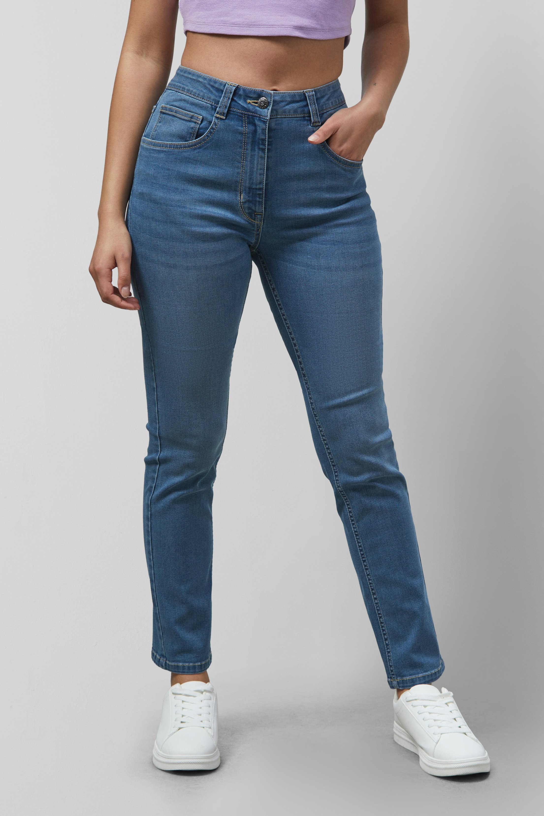 Enorsia Women's Light/Blue Slim Fit Jeans - 10 - 68% Cotton, 27% Poly, 3% Rayon, 2% Spandex