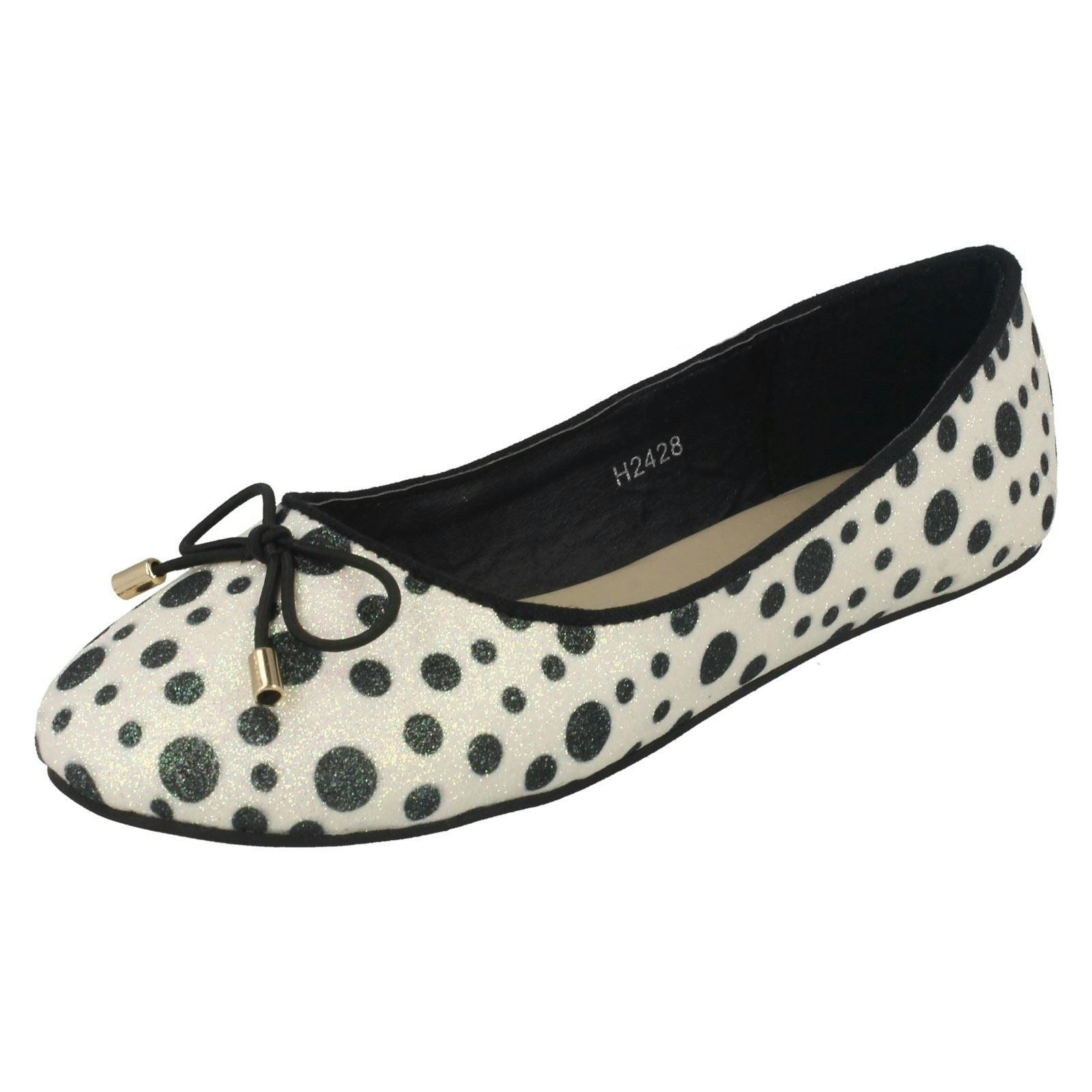 Spot On Girls White/Black Spotted Ballerinas - Uk 12 Child