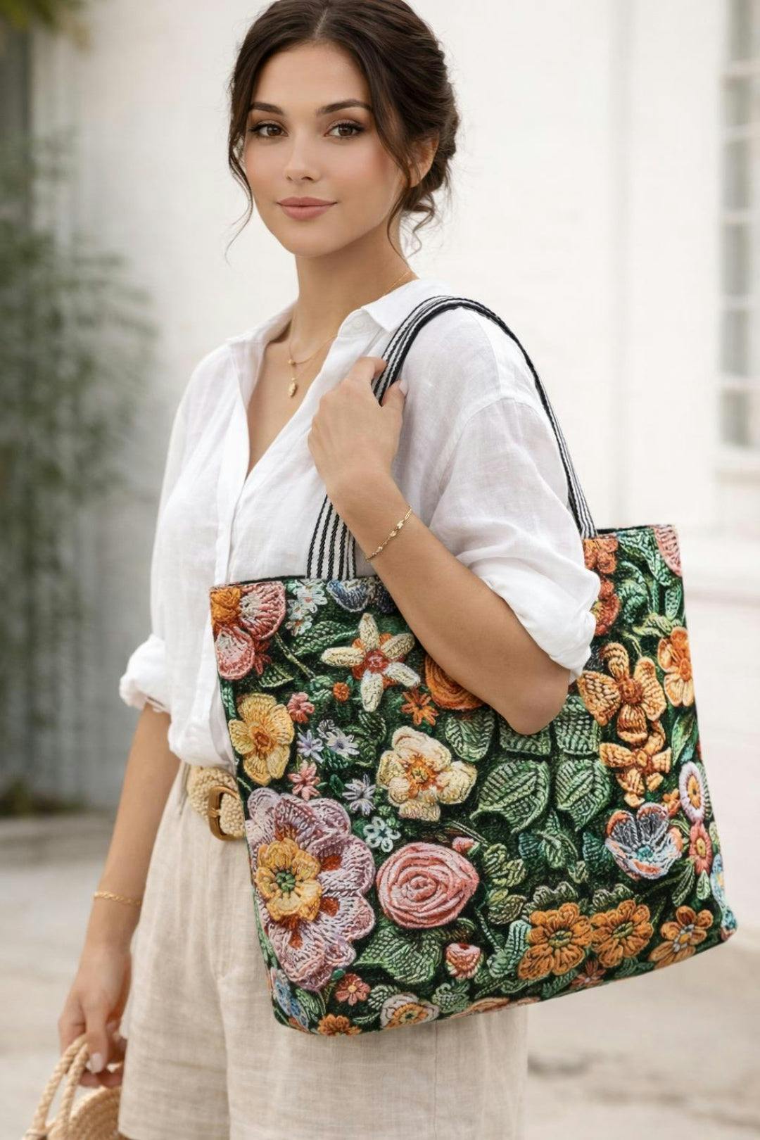 Svnx Floral Canvas Tote Bag In Floral - Multi