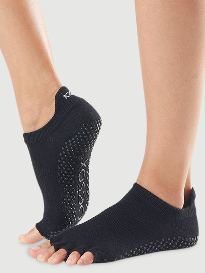 Toesox Women's Black Low Rise Half Toe Yoga Grip Socks - L