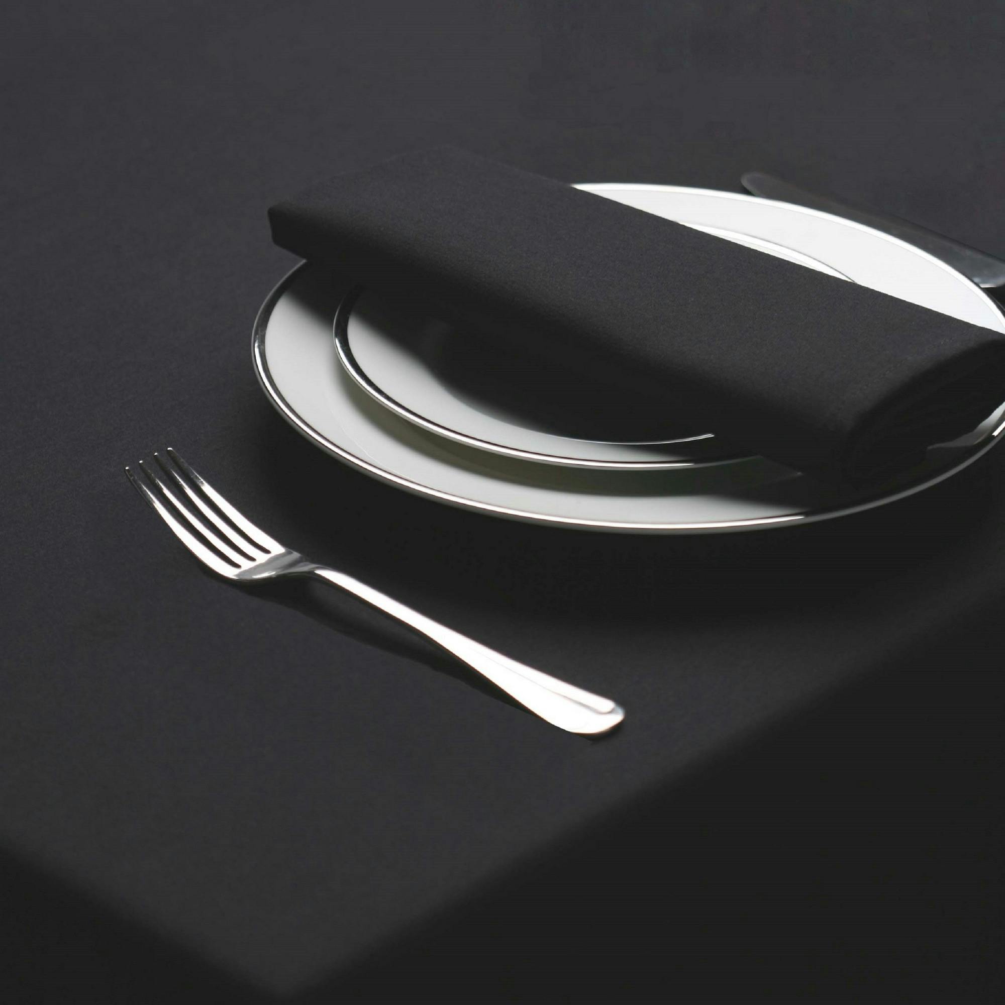 Belledorm Black Amalfi Rectangular Table Cloth - 132 X 178Cm - 100% Polyester
