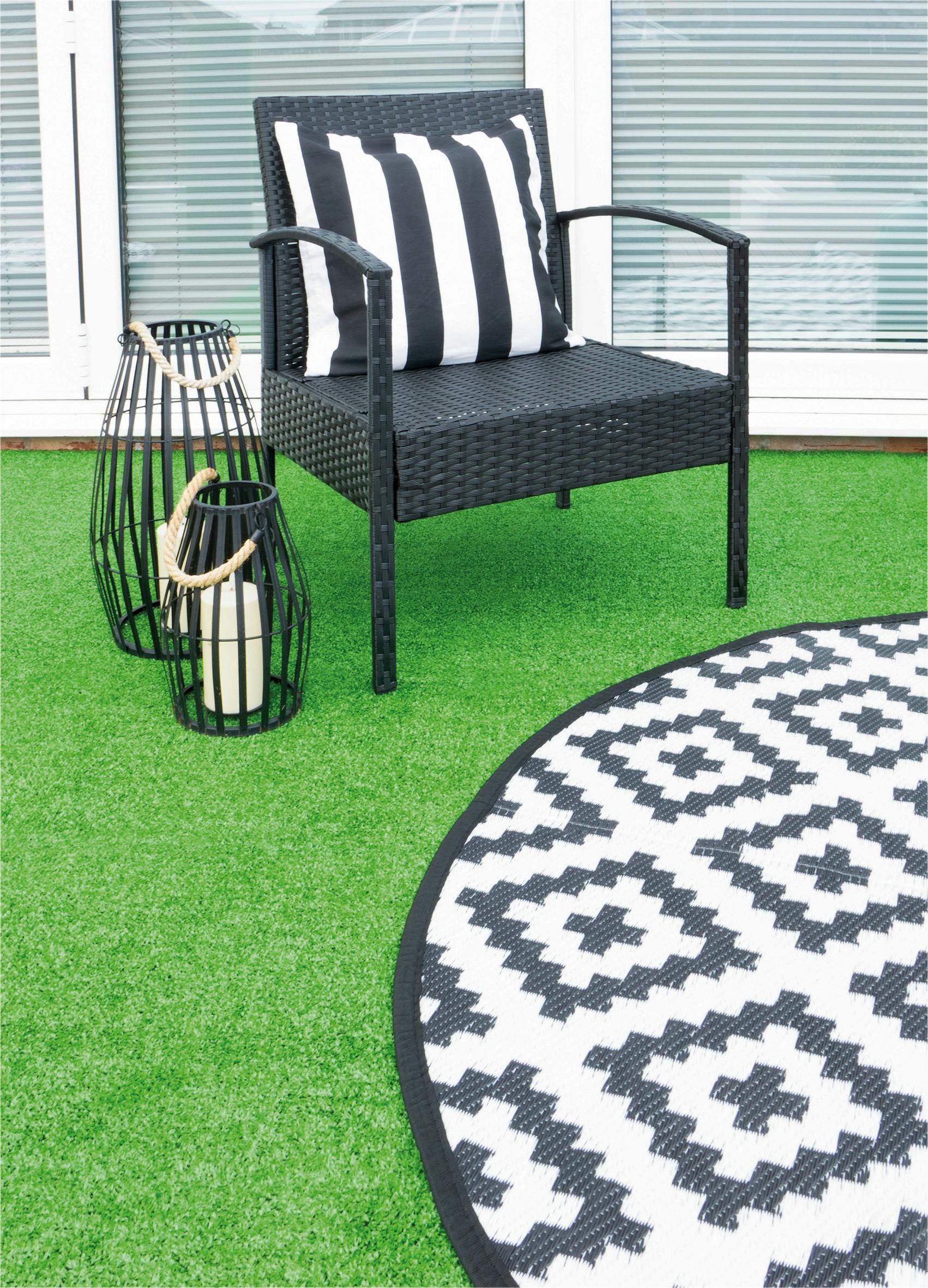 St Helens Artificial Grass - 7mm Pile - 1 x 4m - Green - Image 6