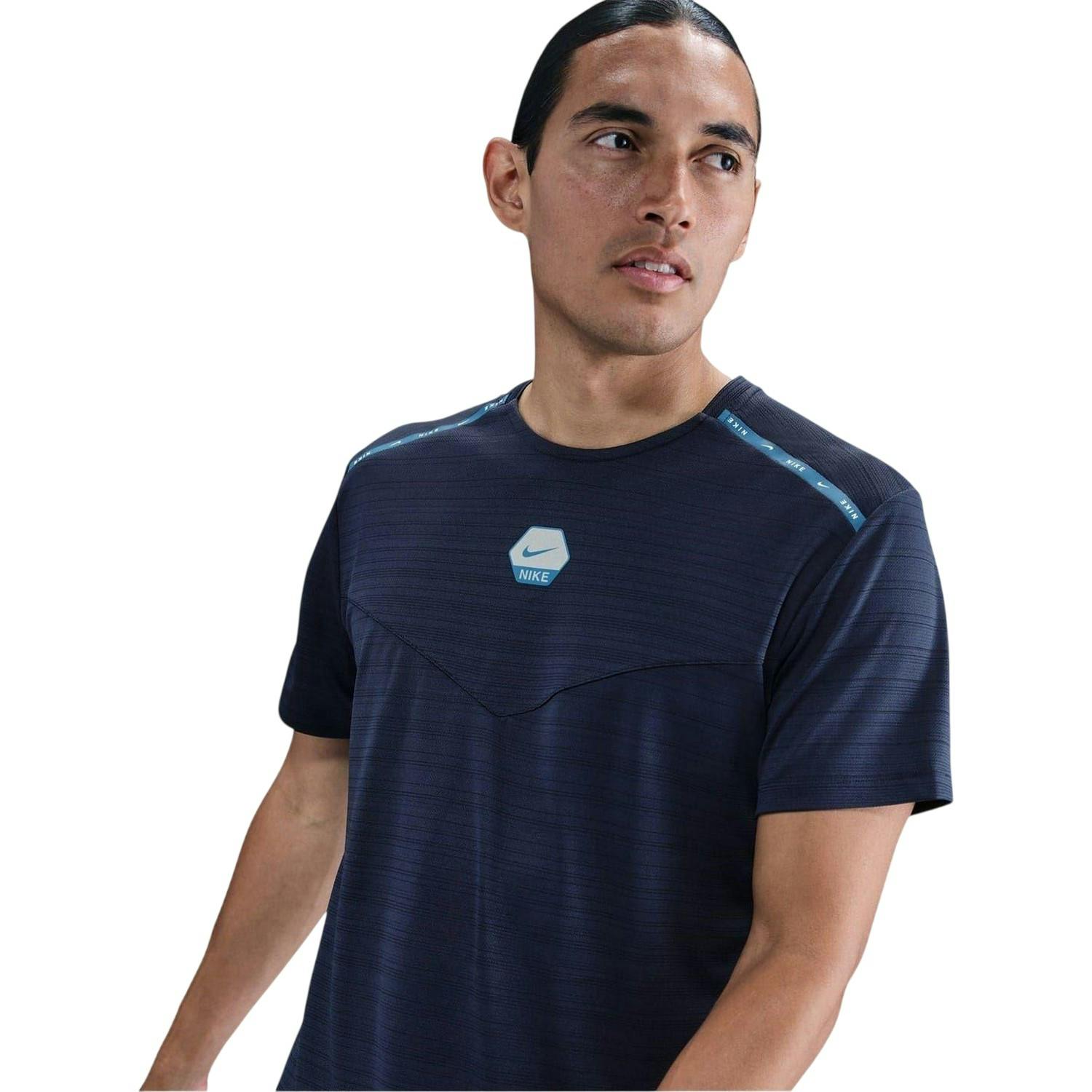 Nike Men's City Side Running T-Shirt - Midnight Navy - M - Midnight Navy - 100% Polyester