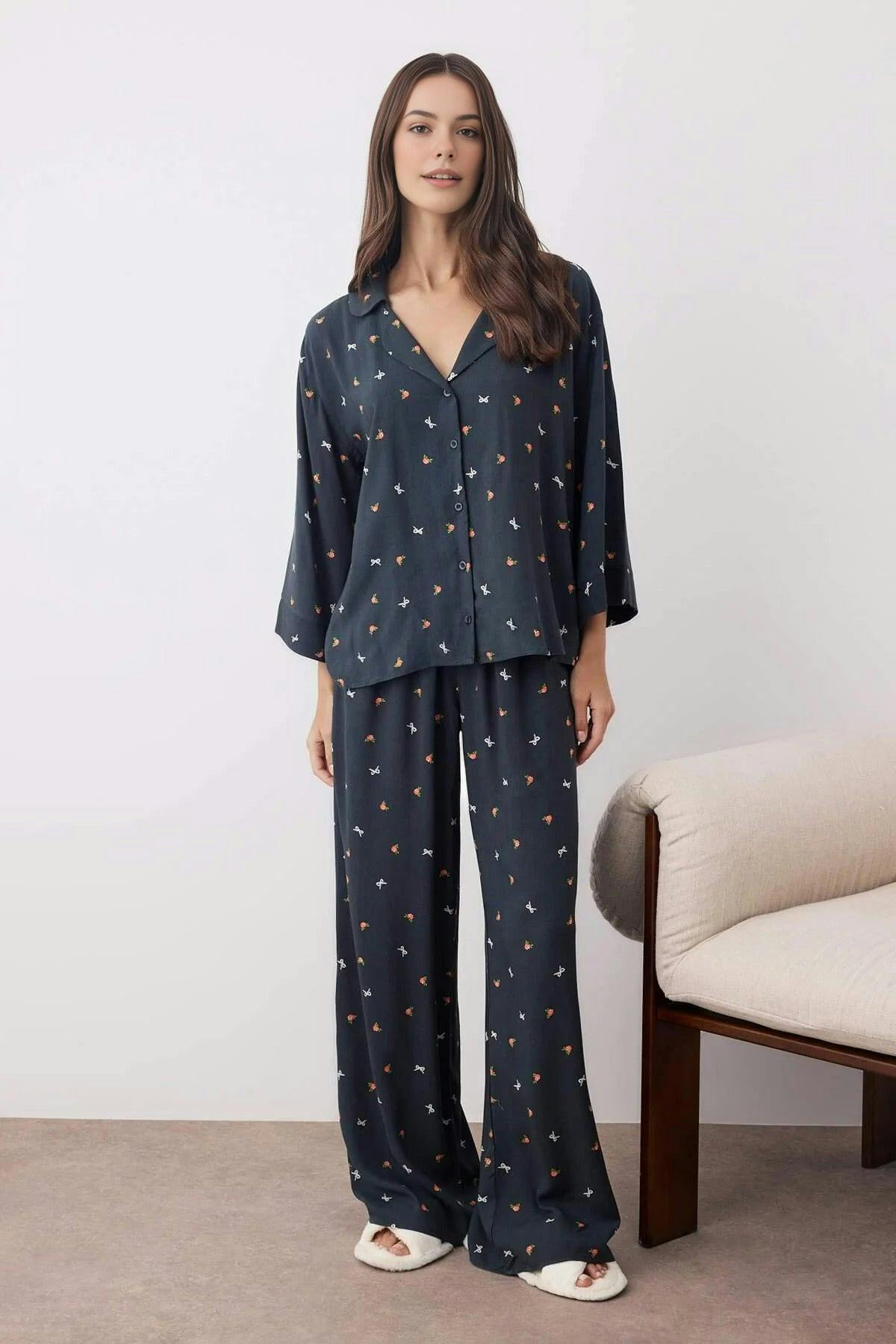 Wovcor Dark 2-Piece Printed Shally Woven Pajama Set - Navy - 12