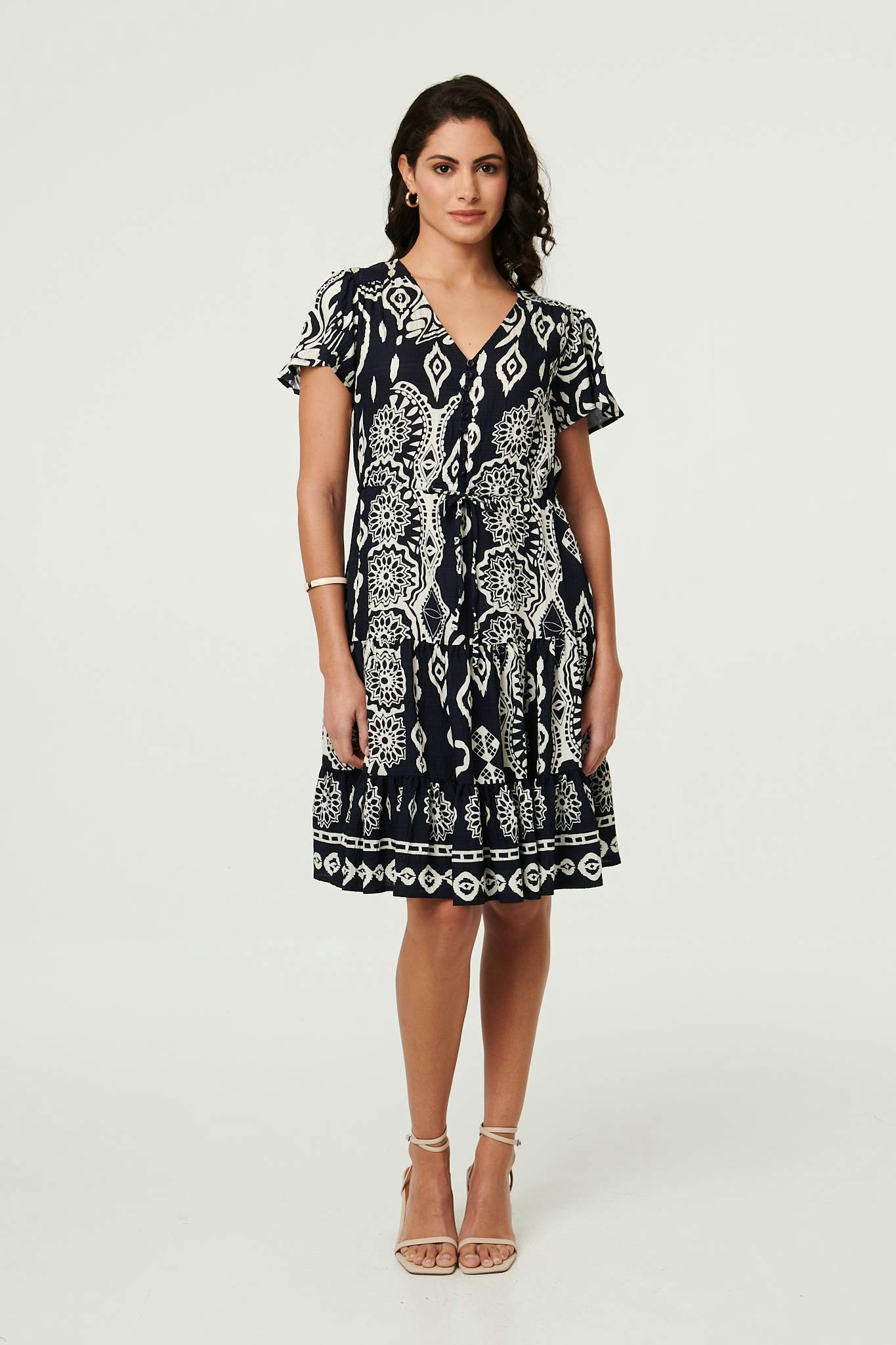 Izabel London Brown Abstract Angel Sleeve Knee Length Dress - 10