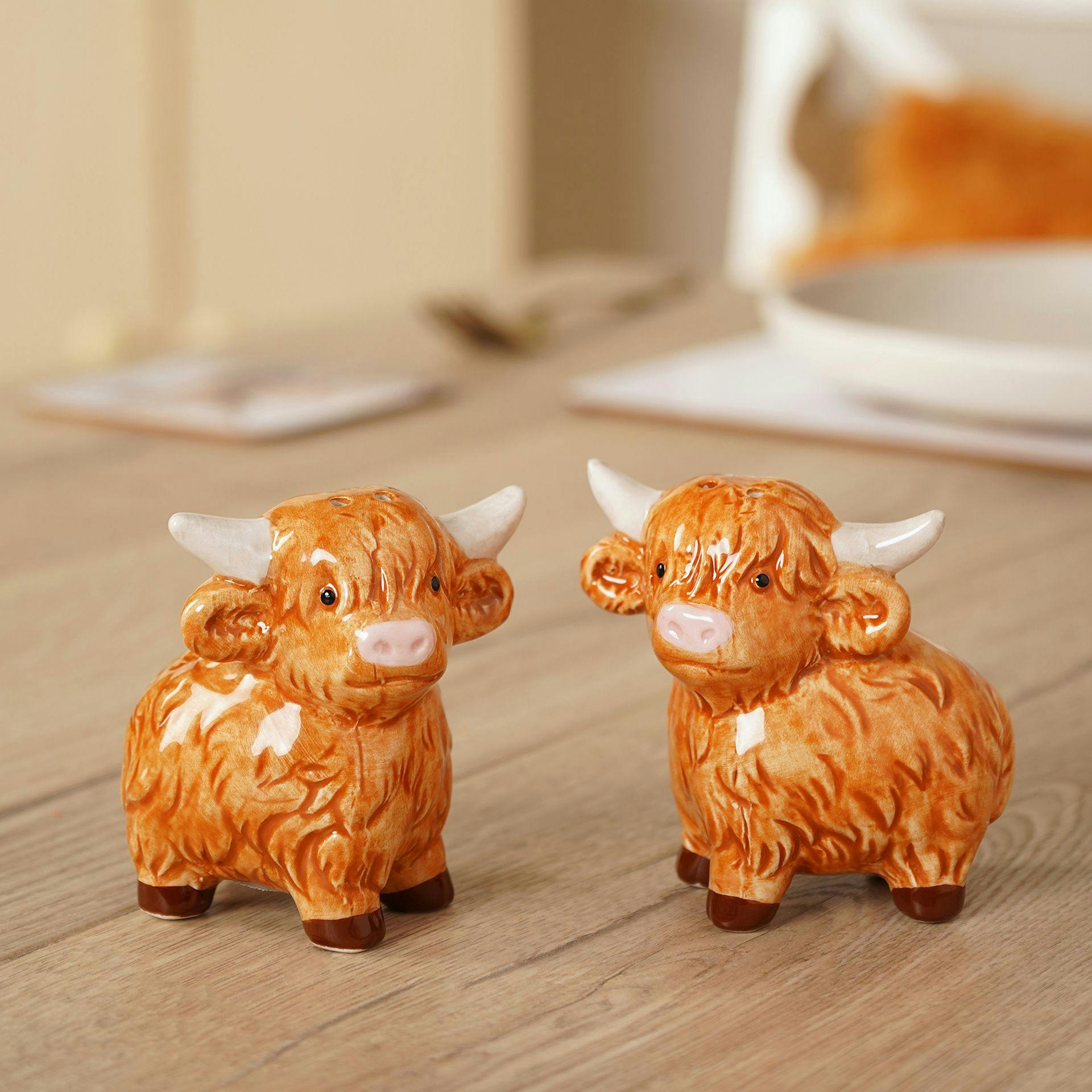 Rackhams Orange/Cream/Pink Highland Cow Salt & Pepper Shakers