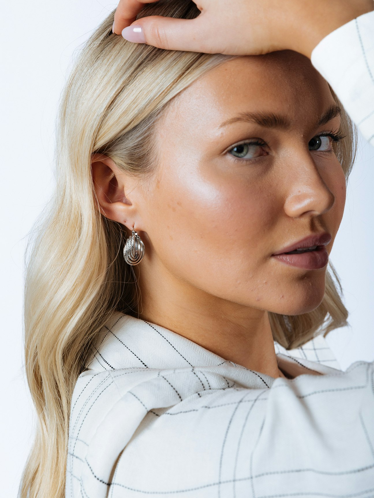 Svnx Silver Ribbed Hoops In Colour - One Size