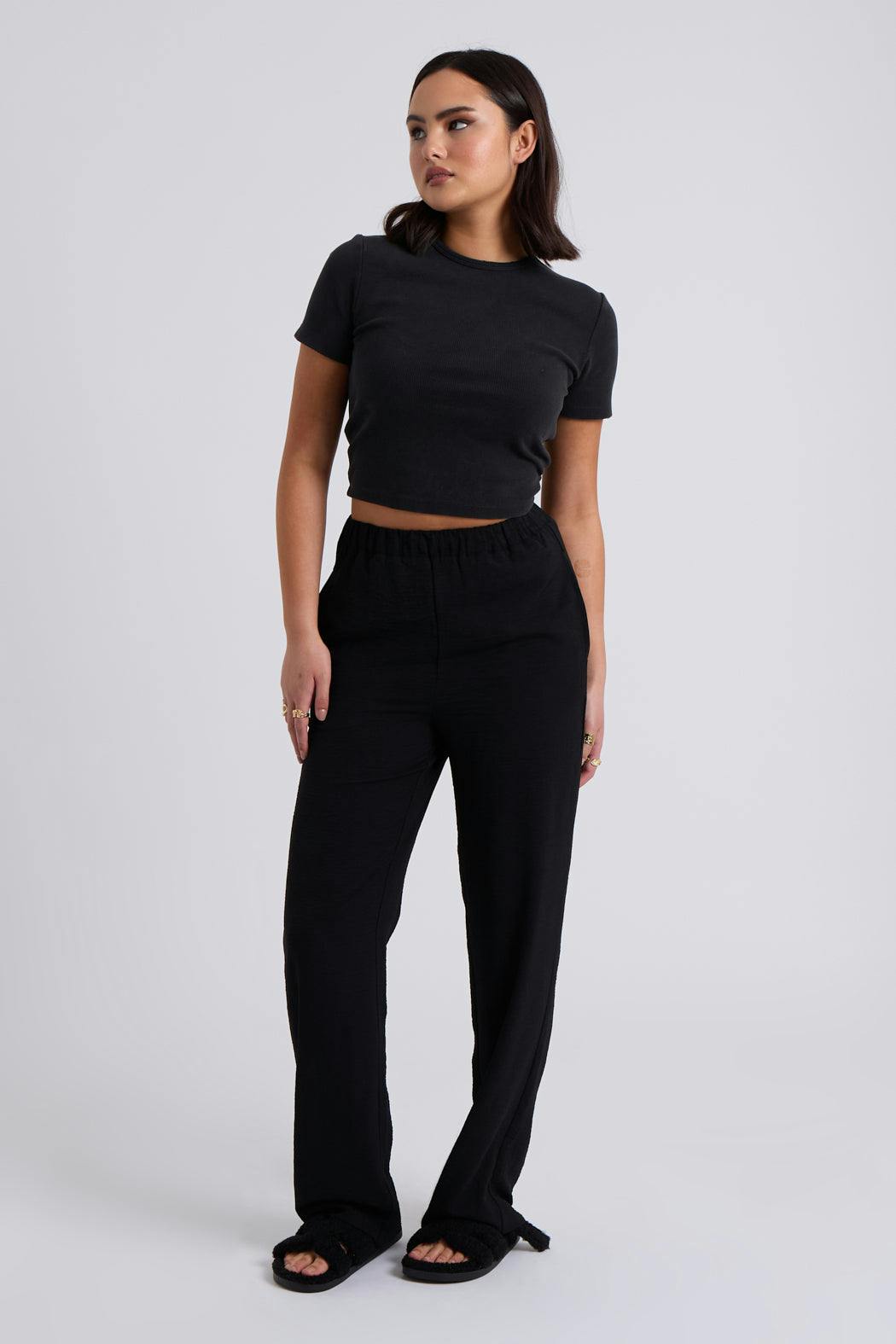 Urban Bliss Black Wide Leg Pants - 8