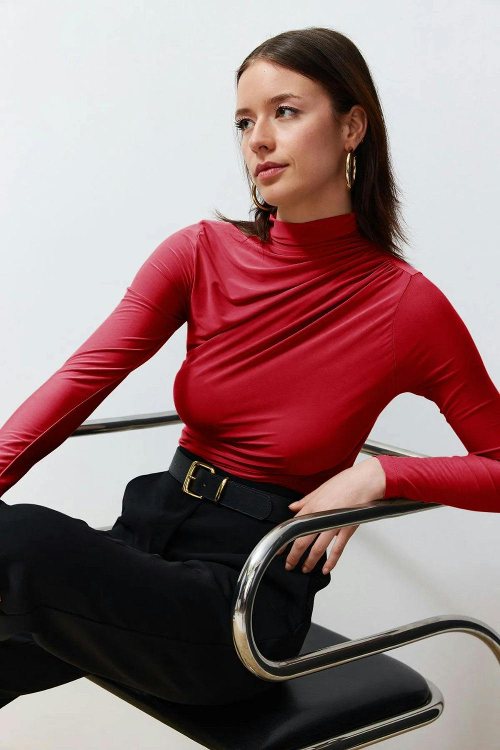 Hoxton Gal Red Ruched Square-Neck Fitted Stretch Knit Blouse - S