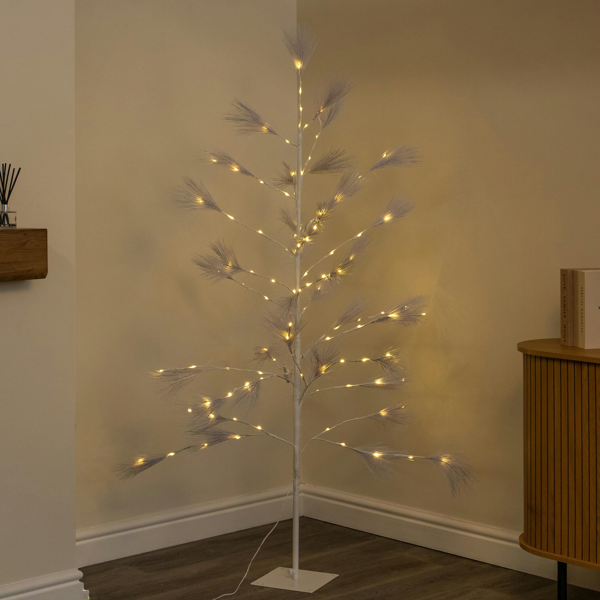 Samuel Alexander Unisex White (1.8M) Light Up Feather Pine Christmas Tree With Warm Leds 6Ft - Image 2
