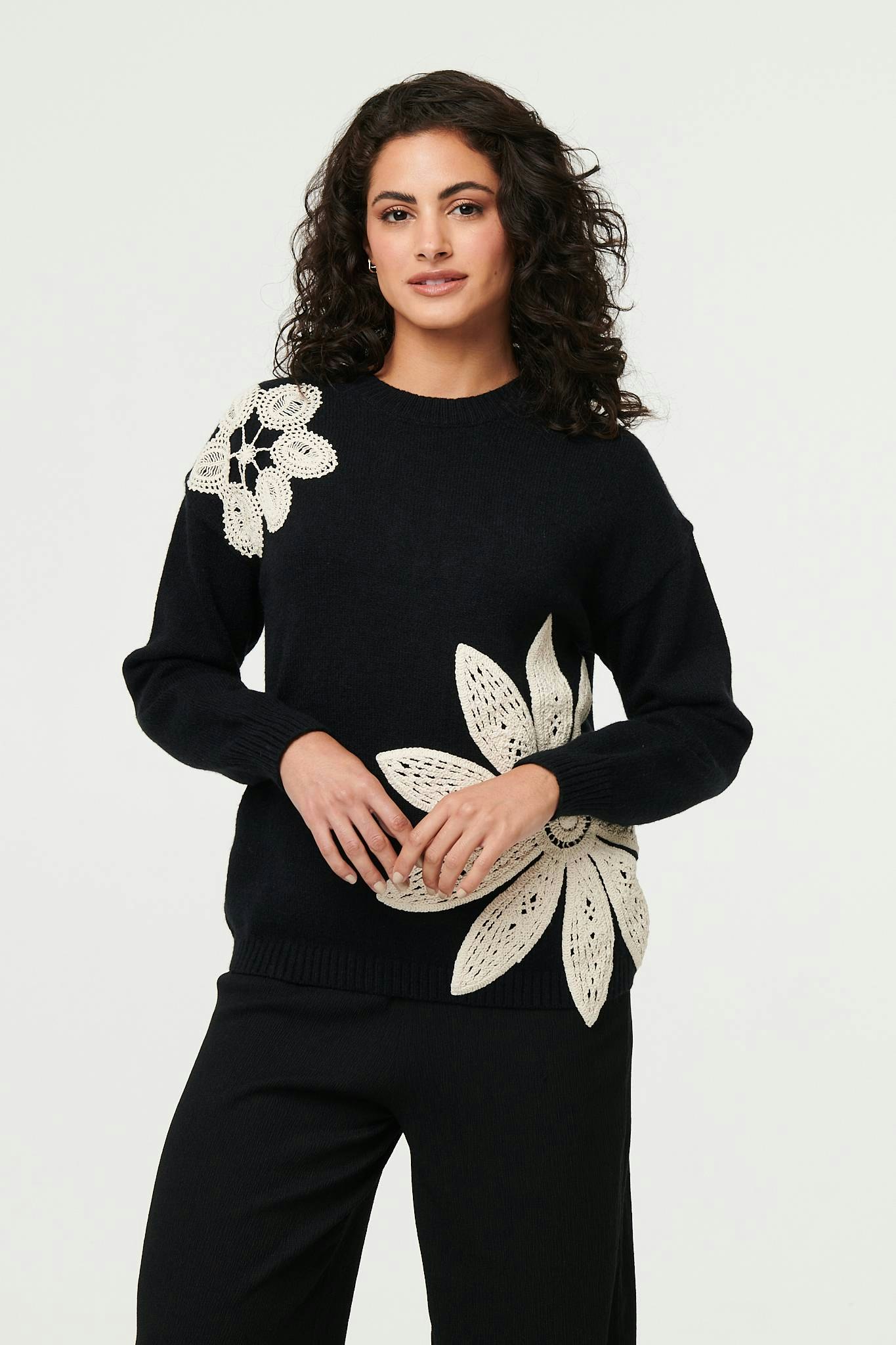 Izabel London Black Floral Long Sleeve Embroidered Jumper - S