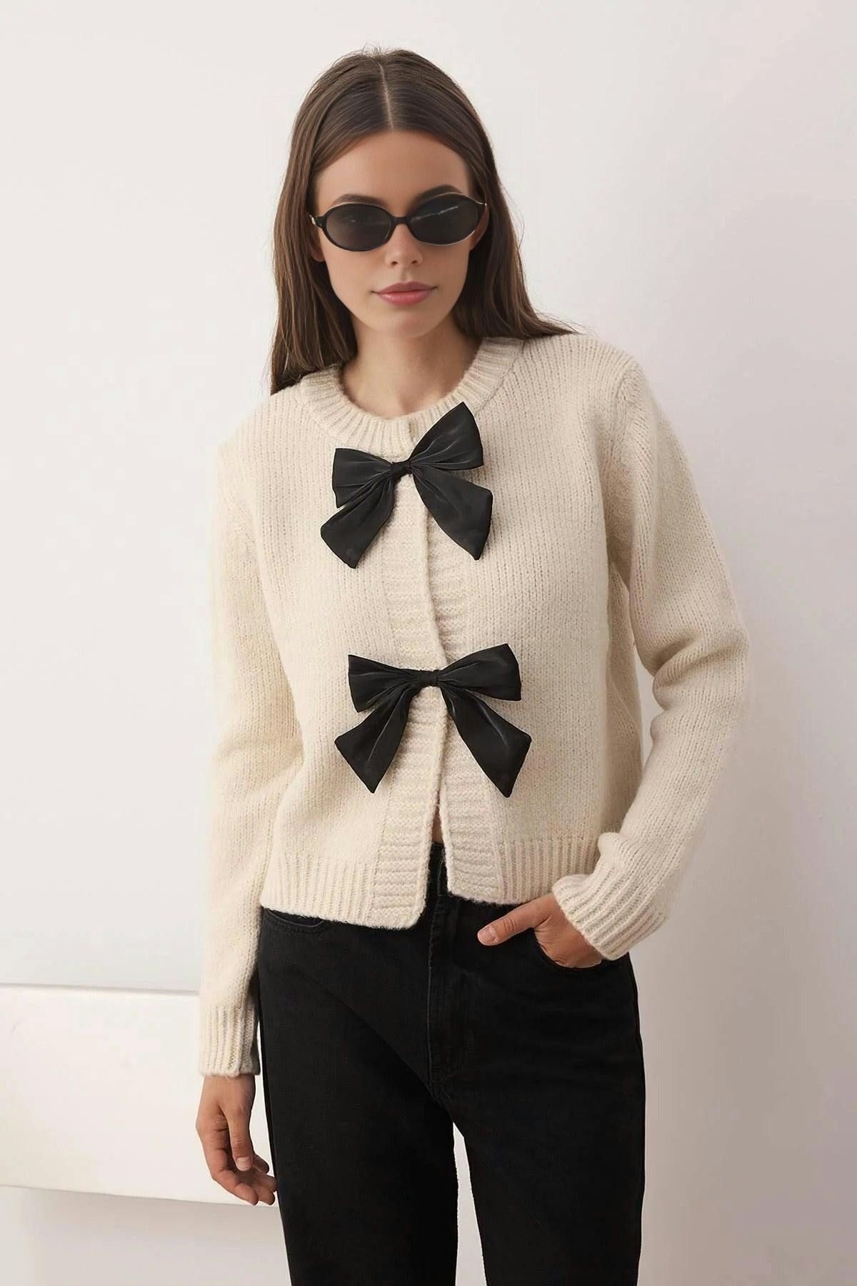 Wovcor Crew Neck Knit Cardigan With Ribbon Detail - Stone - L