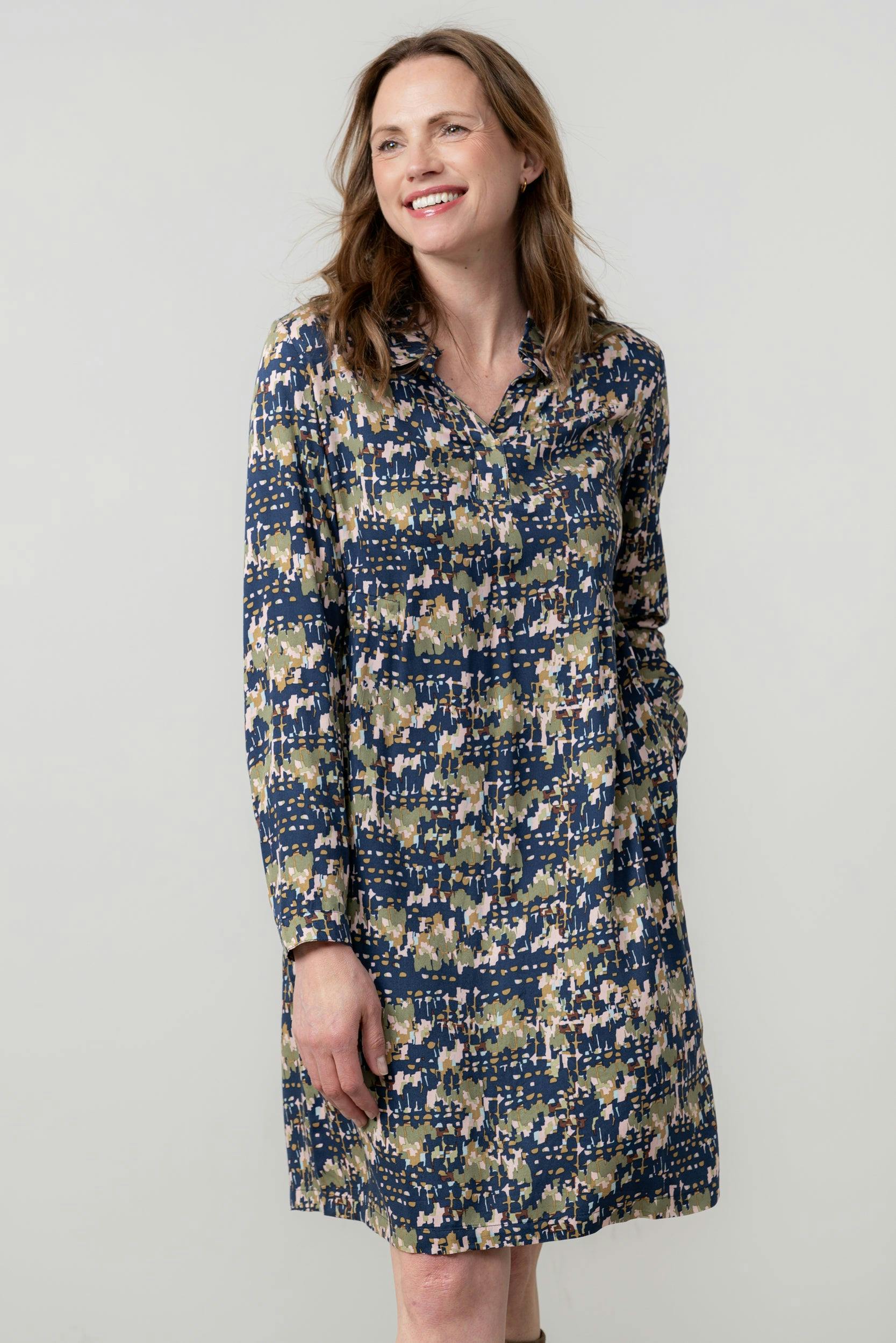Lily & Me Emma Geometric Print Shift Dress Navy - 16 - Navy