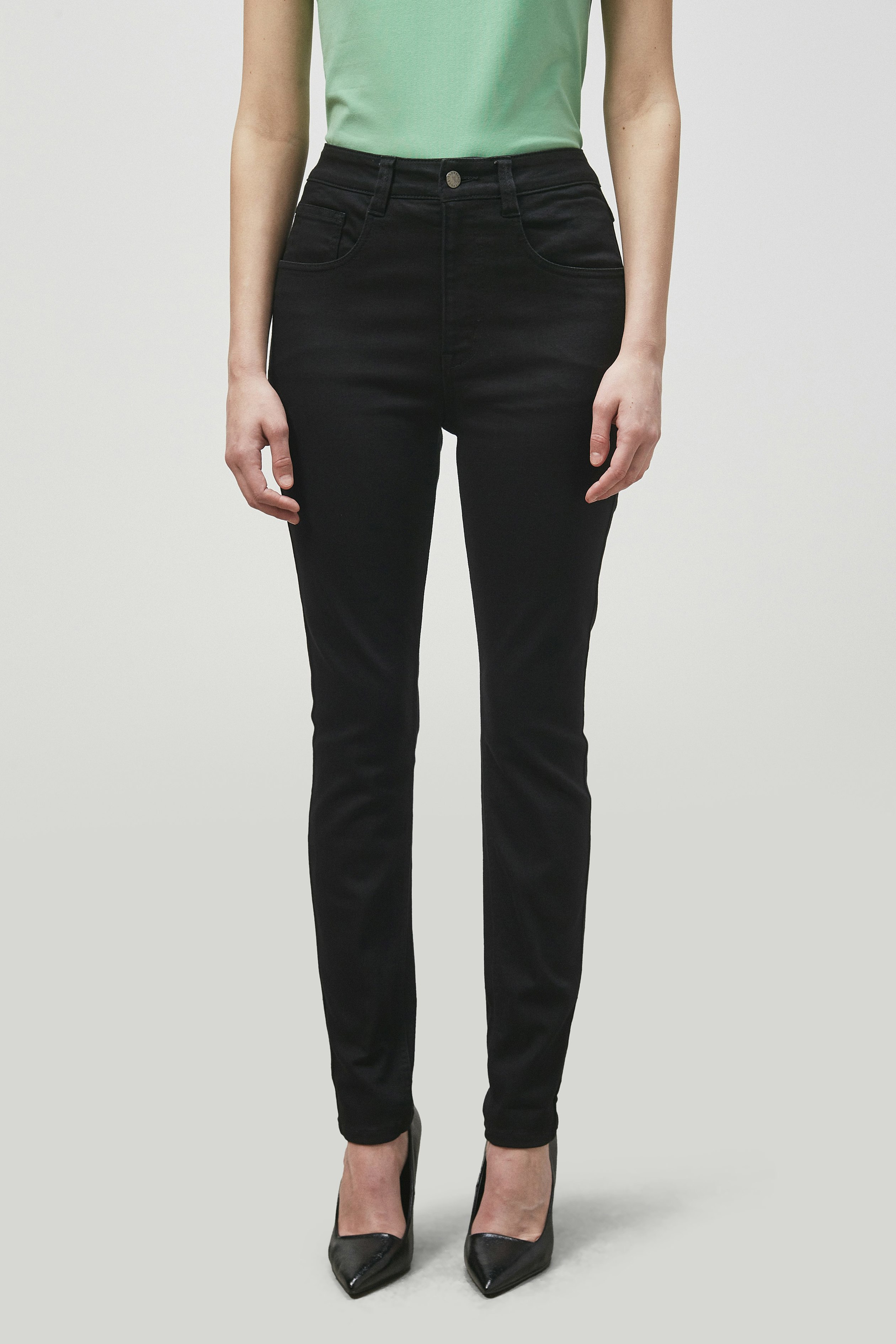 Enorsia Black Super Stretch Skinny Jeans - 8 - 70% Cotton, 8.4% Rayon, 19.7% Polyester, 1.9% Elastane