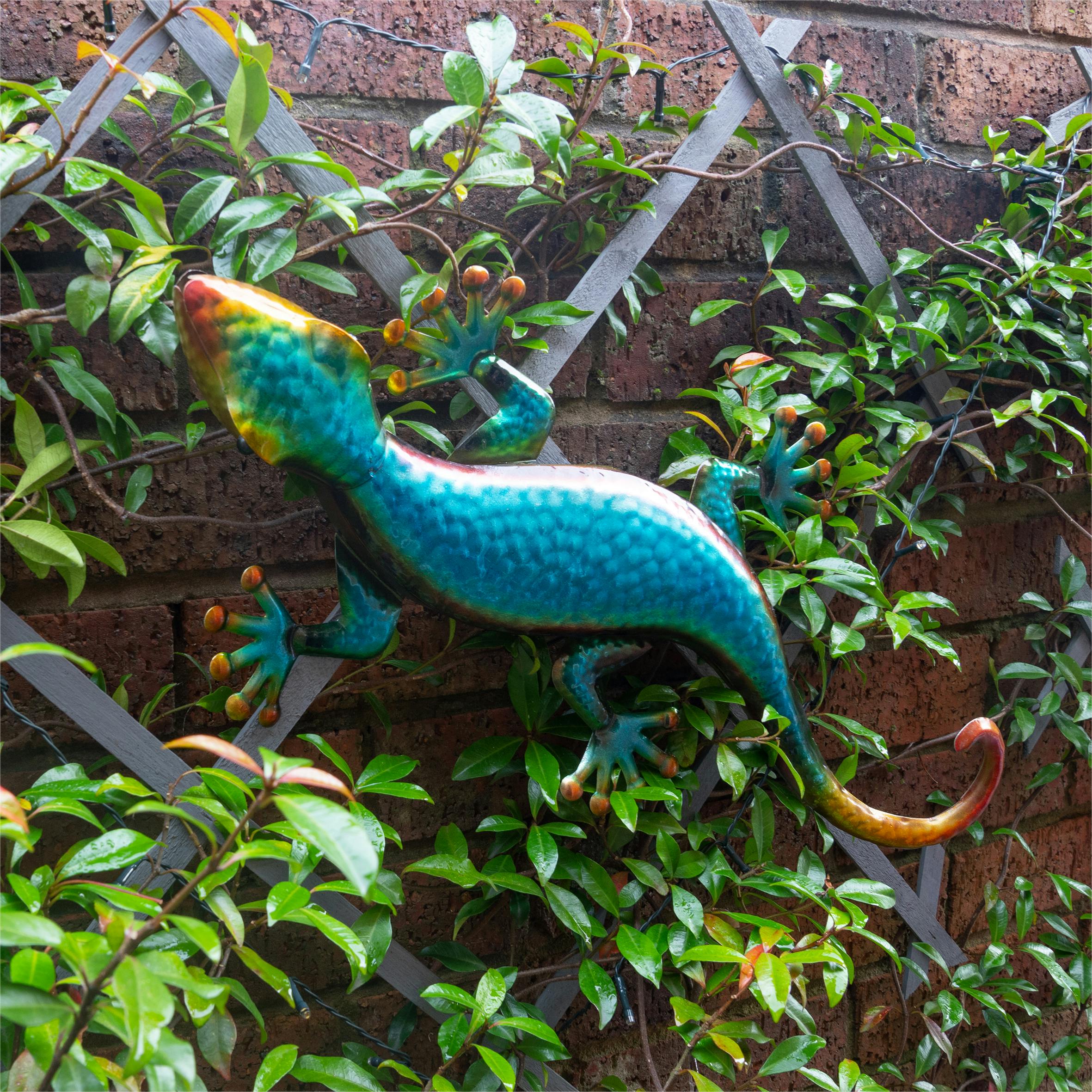 St Helens Metal Gecko Garden Wall Ornament