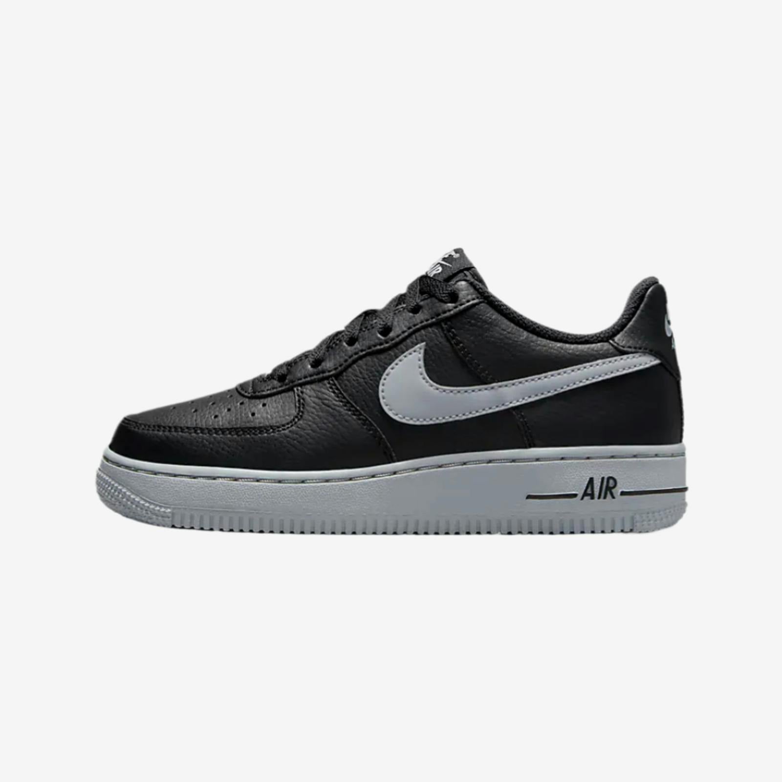 Nike Black Hq3807-001 Sneakers In - Uk 4
