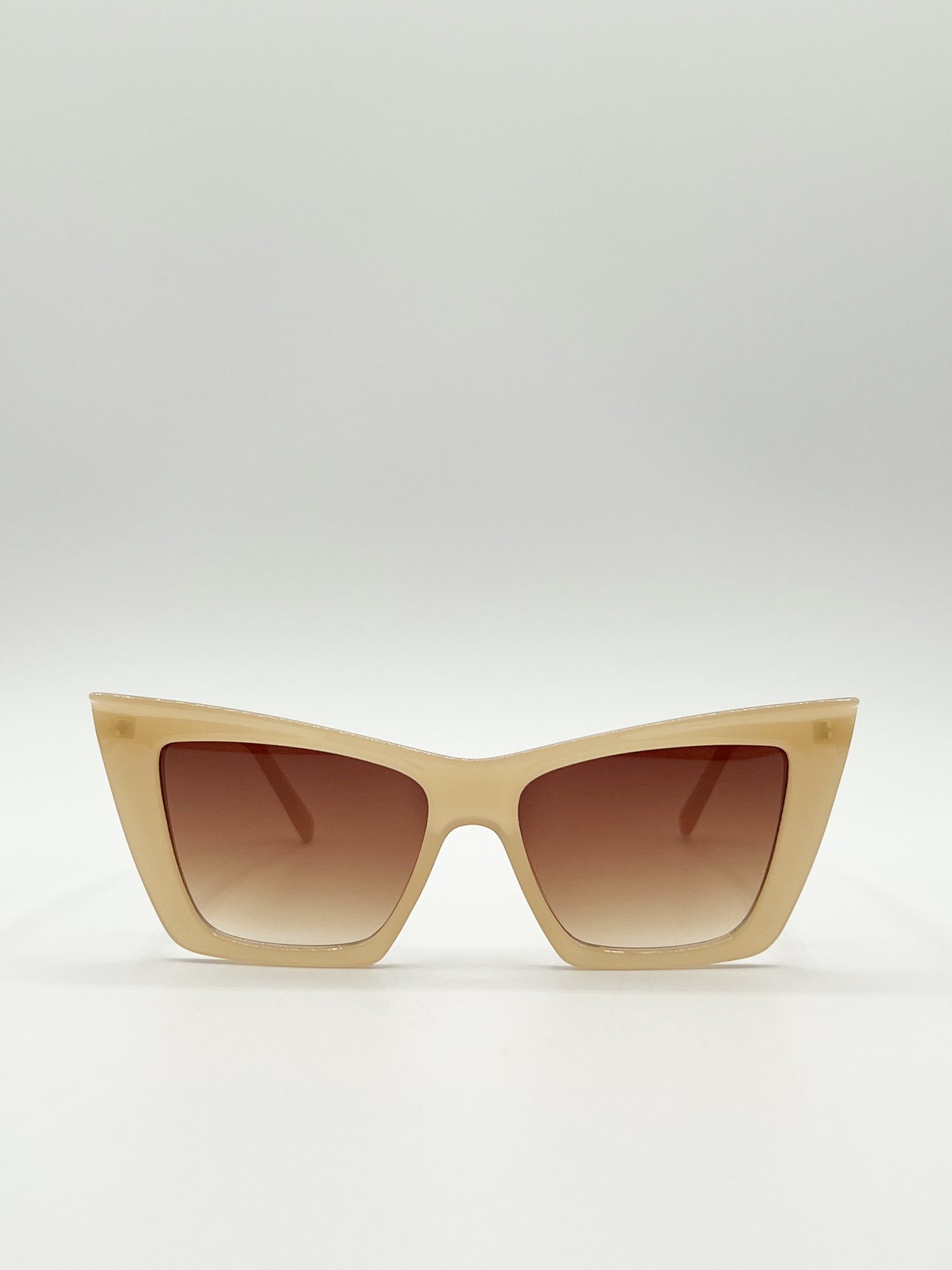 Svnx Brown Oversized Angular Cateye Sunglasses In Mocha - Mocha