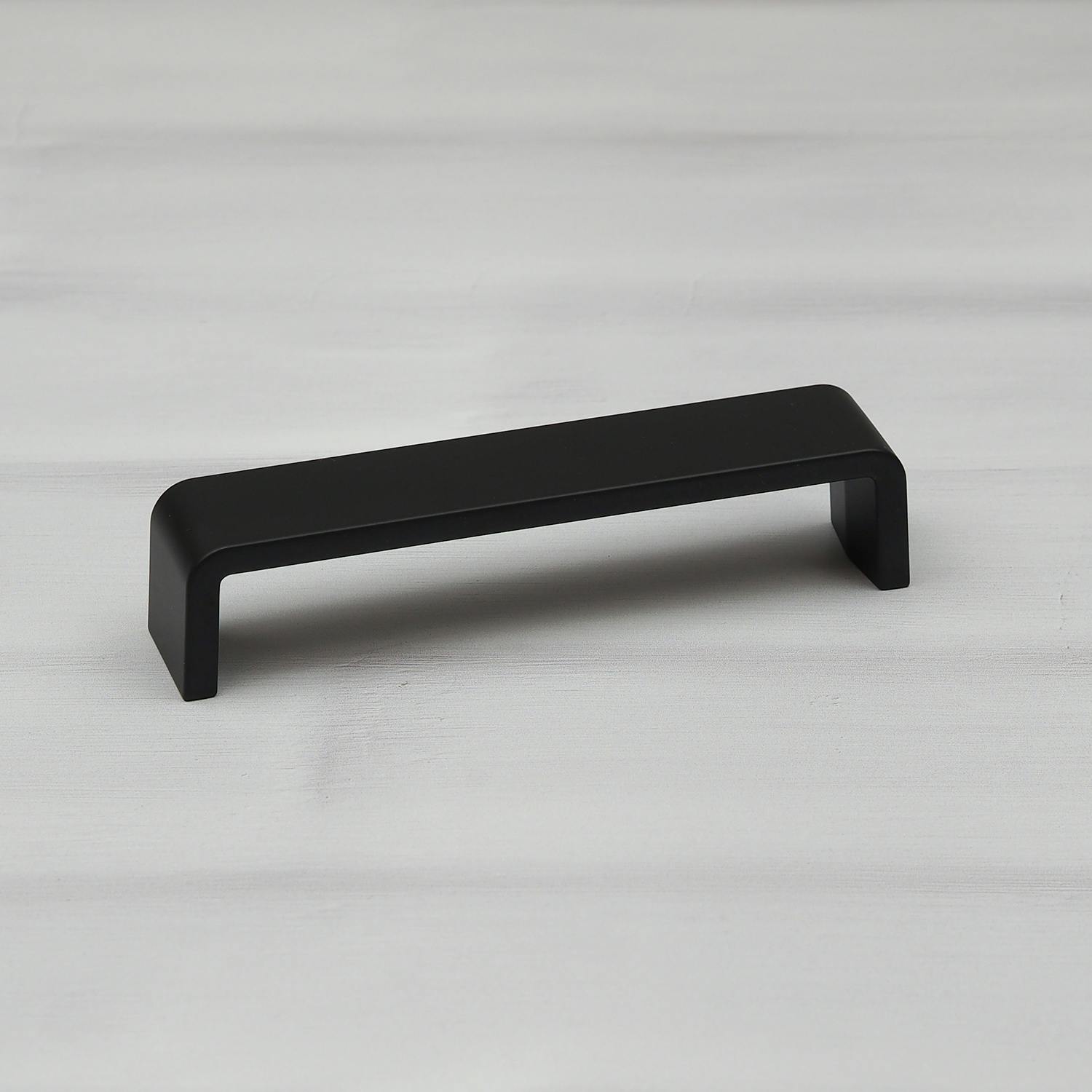 Handle & Home Black Matt D-Bar Handle - 128Mm Handle