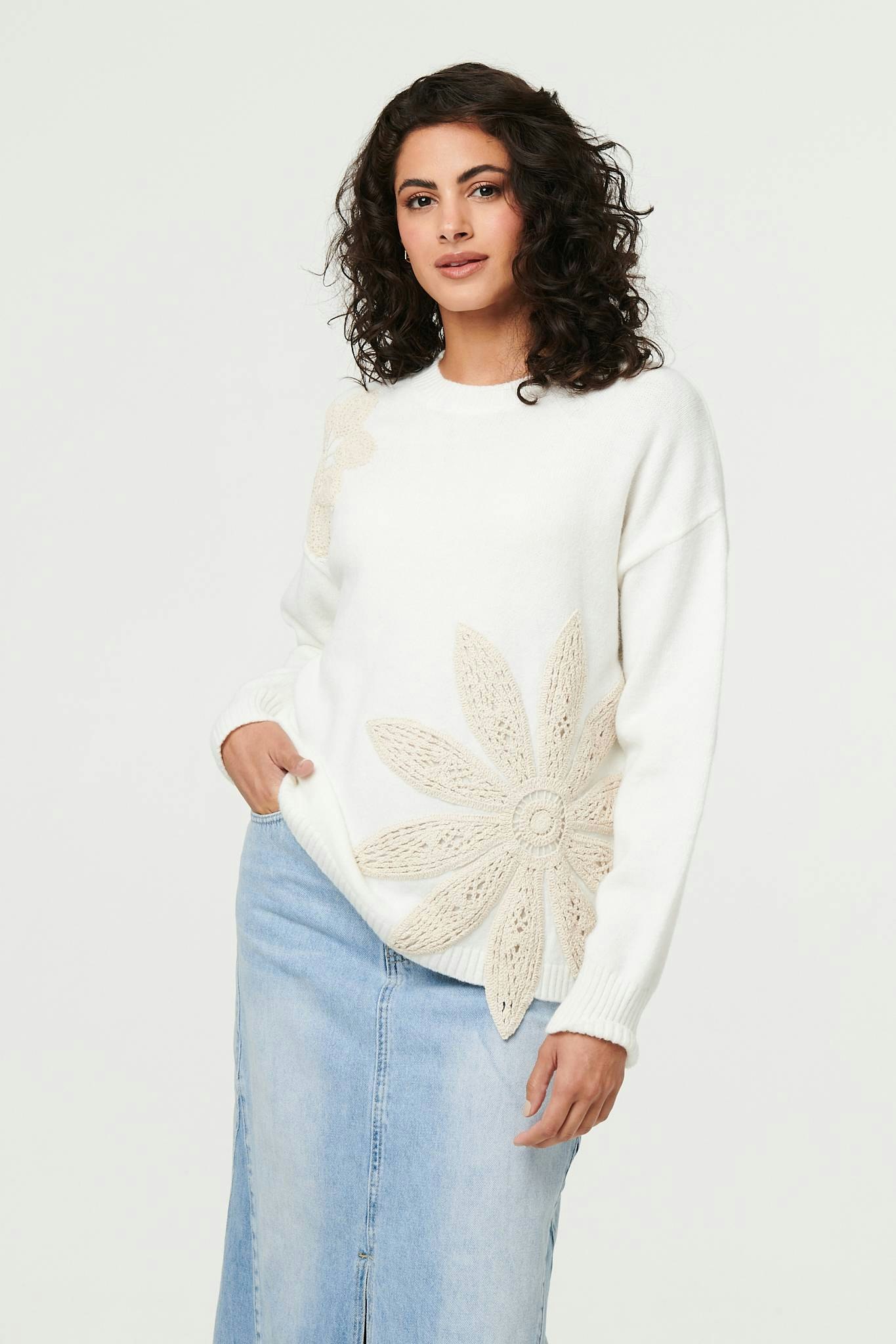 Izabel London White Floral Long Sleeve Embroidered Jumper - S