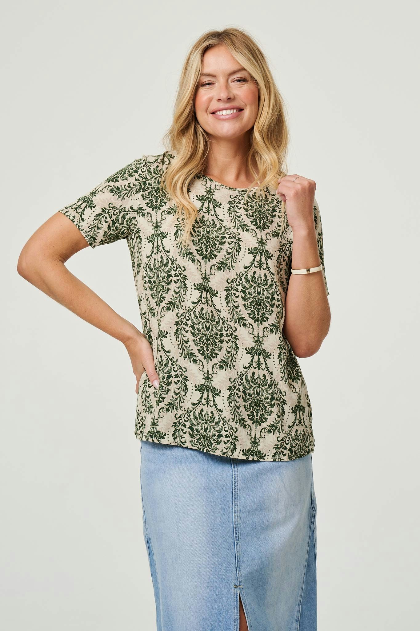 Izabel London Green Baroque Print Short Sleeve Relaxed Top - 10