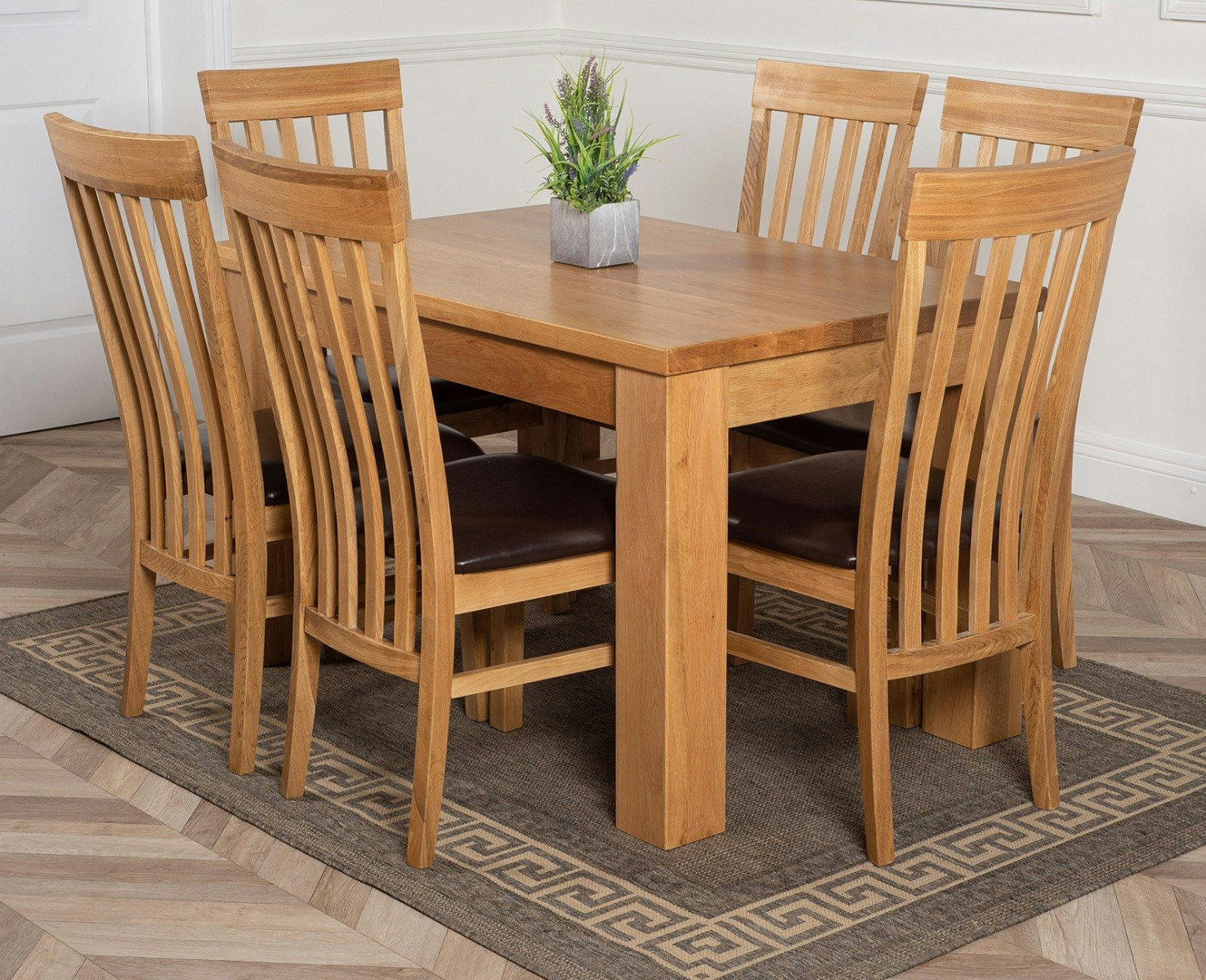 That's Furniture Light/Grain/Brown Dakota Small Oak Dining Table With Harvard Oak Chairs - Natural Oak - 6 Chairs