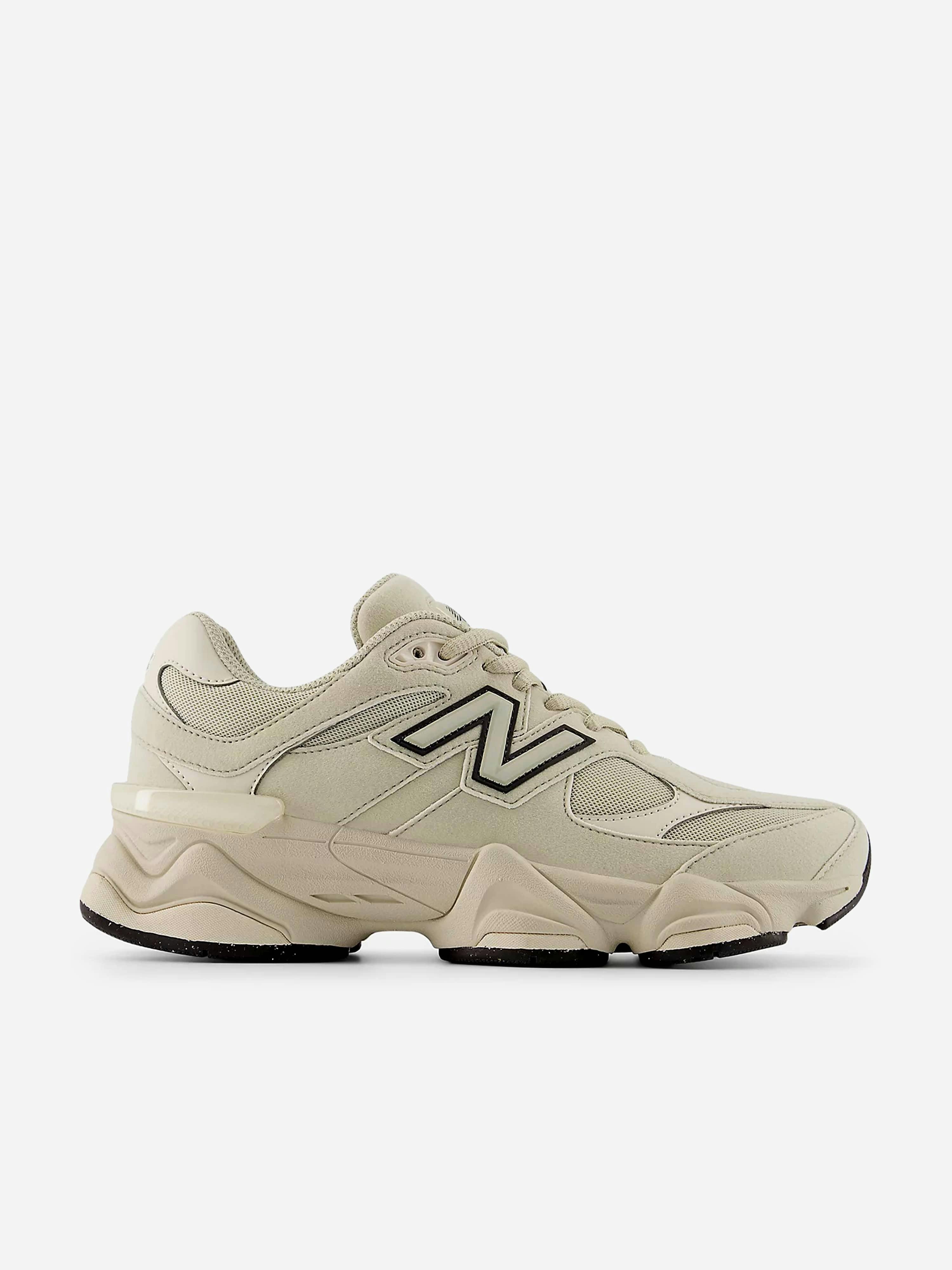 New Balance Boys Beige Kids 9060 Lace Trainers In - Eu 29 Uk 11 - Us 11.5