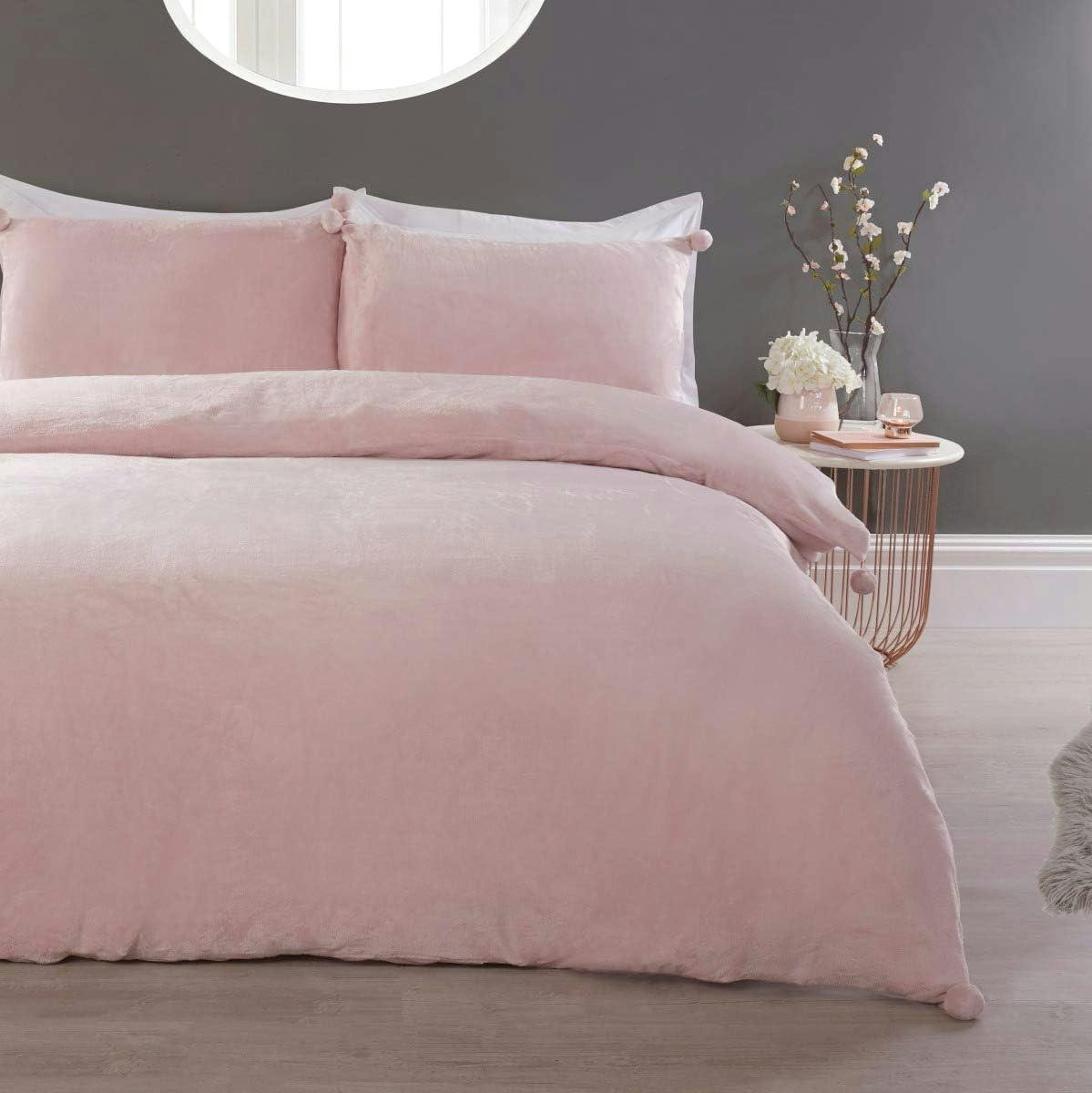 Smart Living Pink Luxurious Pom Pom Fleece Duvet Cover With Pillowcases - Ice - Super King (220Cm X 260Cm)