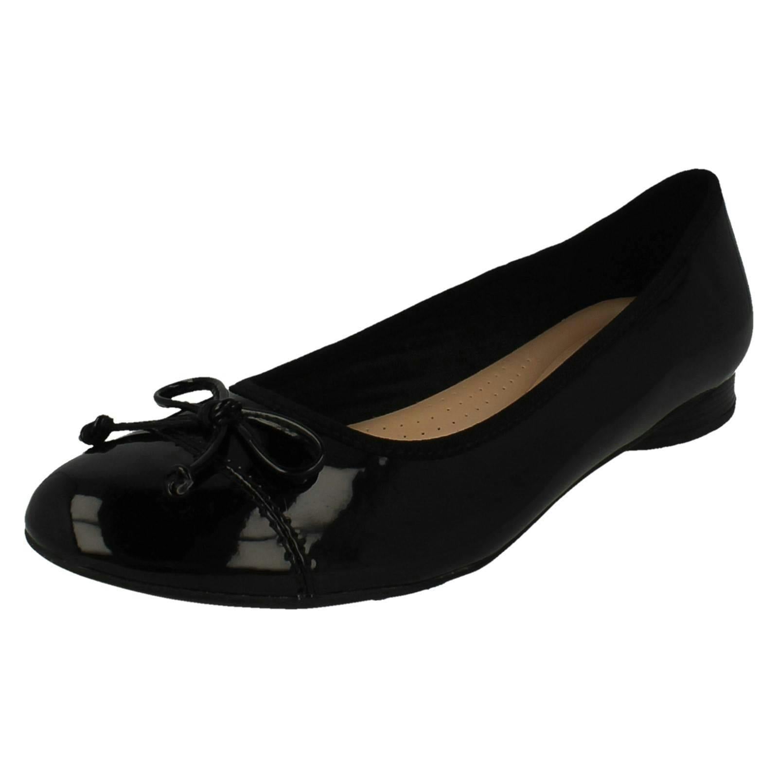 Clarks Women's Black Ballerina Style Flats Loreleigh Rae - Synthetic Patent - Uk 5 - D