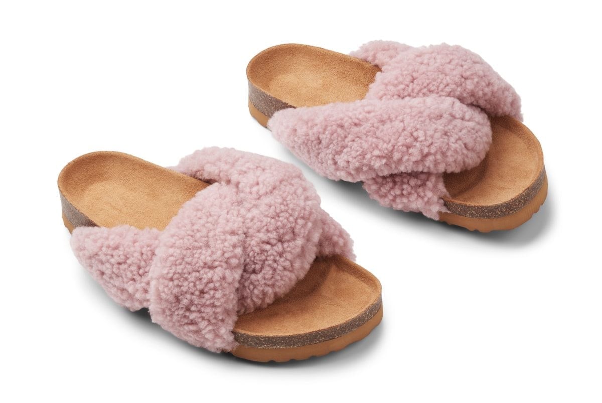 Natures Collection Purple Lilly Cross Slipper - Rose - 39