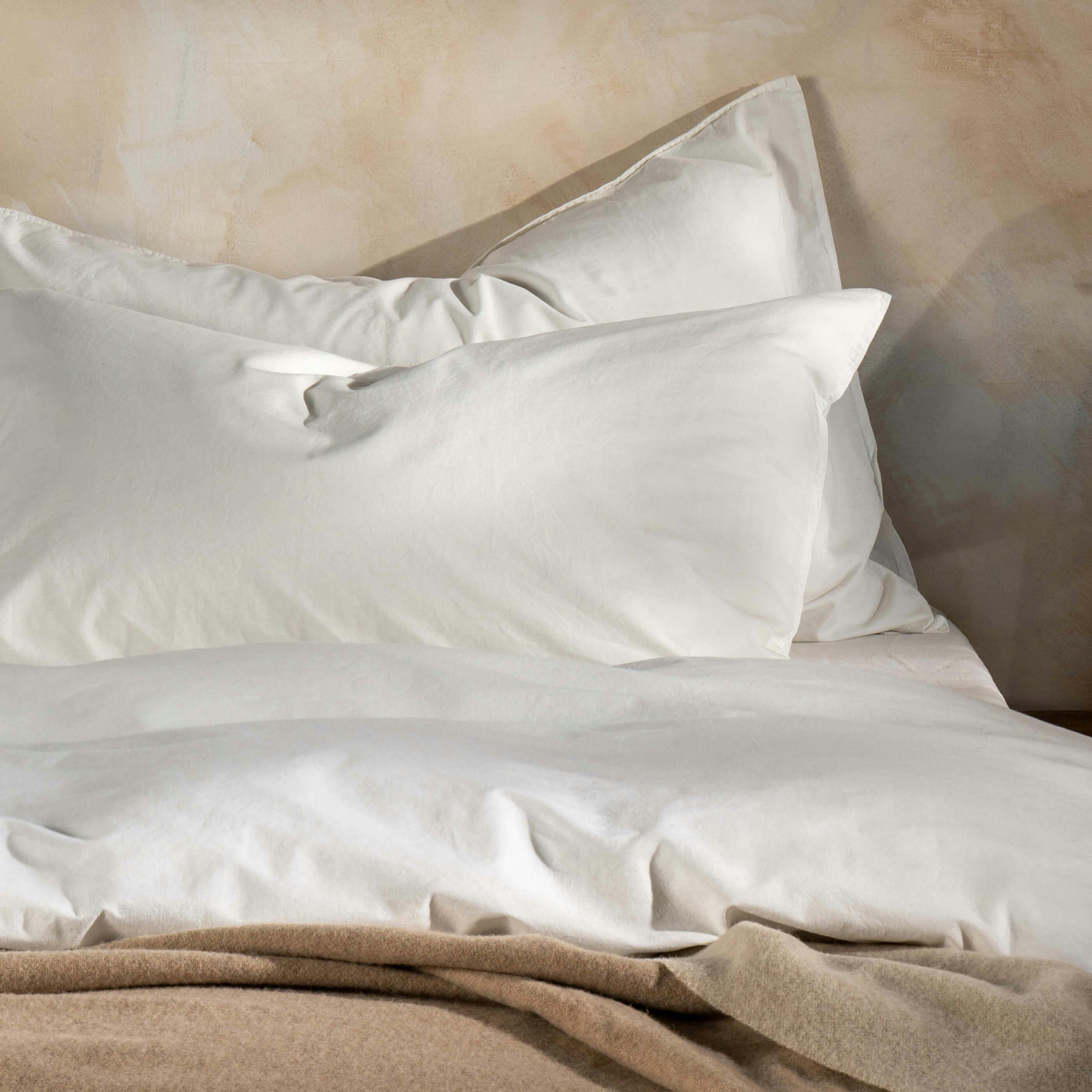 Soak&Sleep White Stonewashed Cotton Pillowcases - Standard - Pair - Housewife