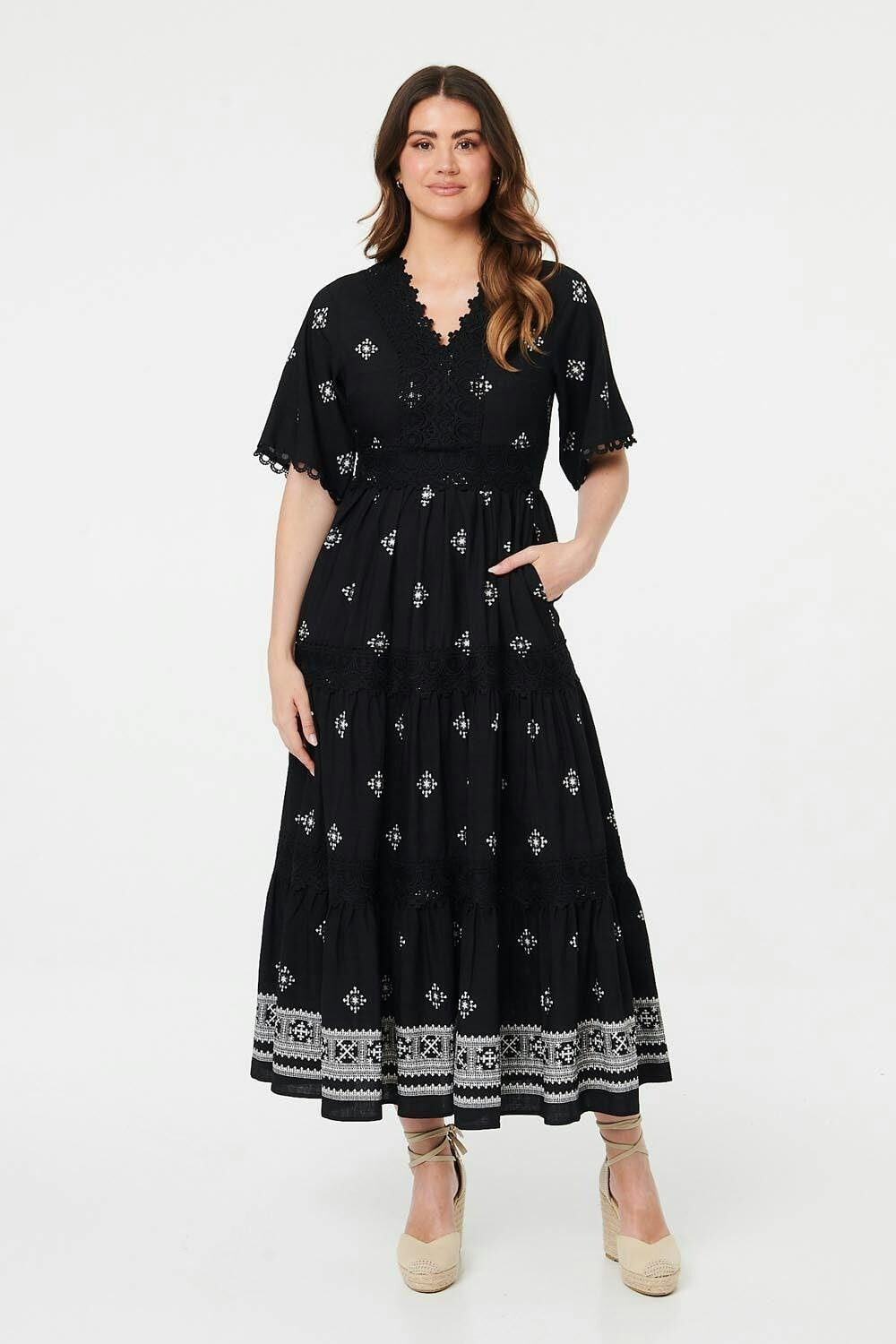 Izabel London Black Border Print 1/2 Sleeve Maxi Dress - 12