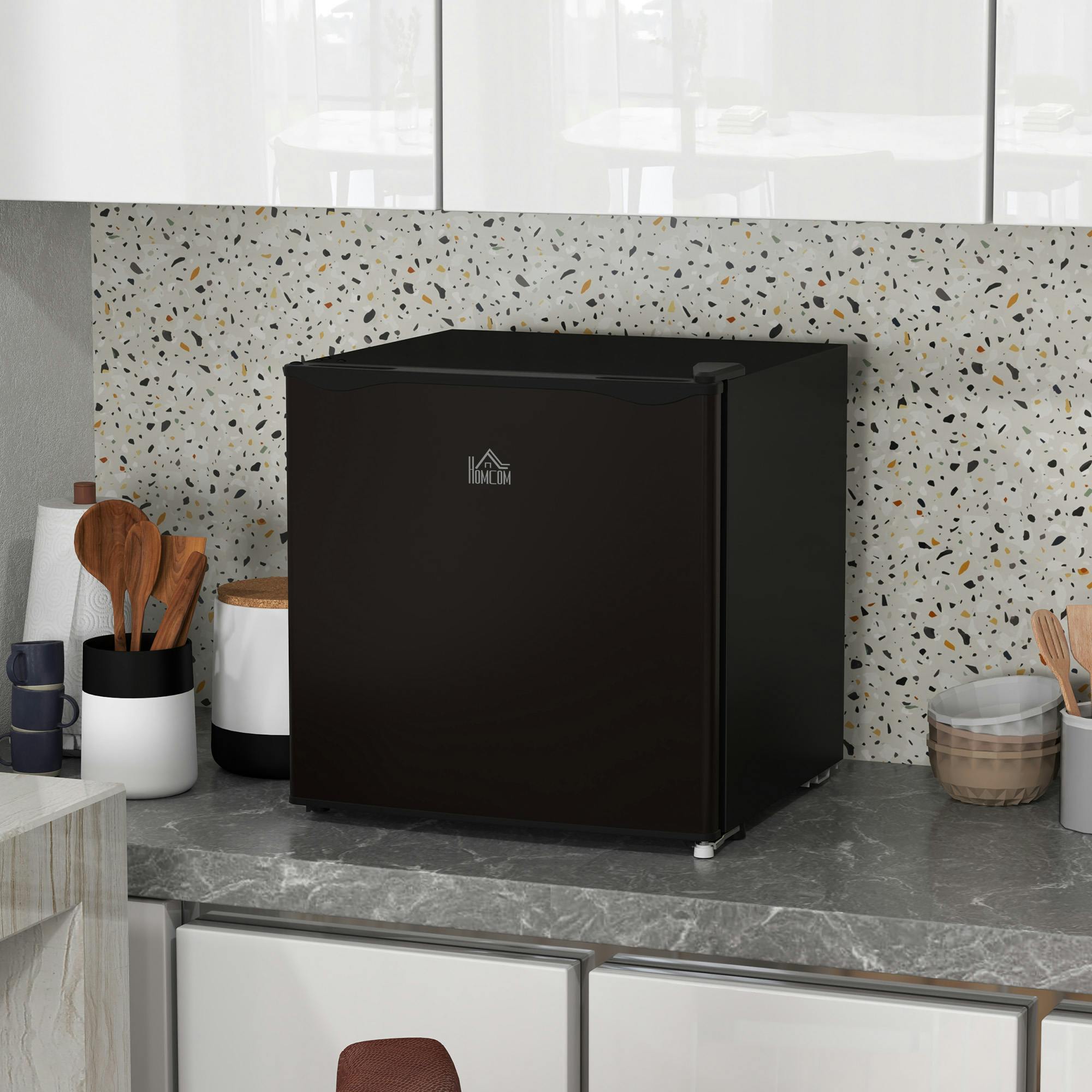 Homcom 35L Tabletop Freezer With Adjustable Temperature Wire Shelf Black - Image 3