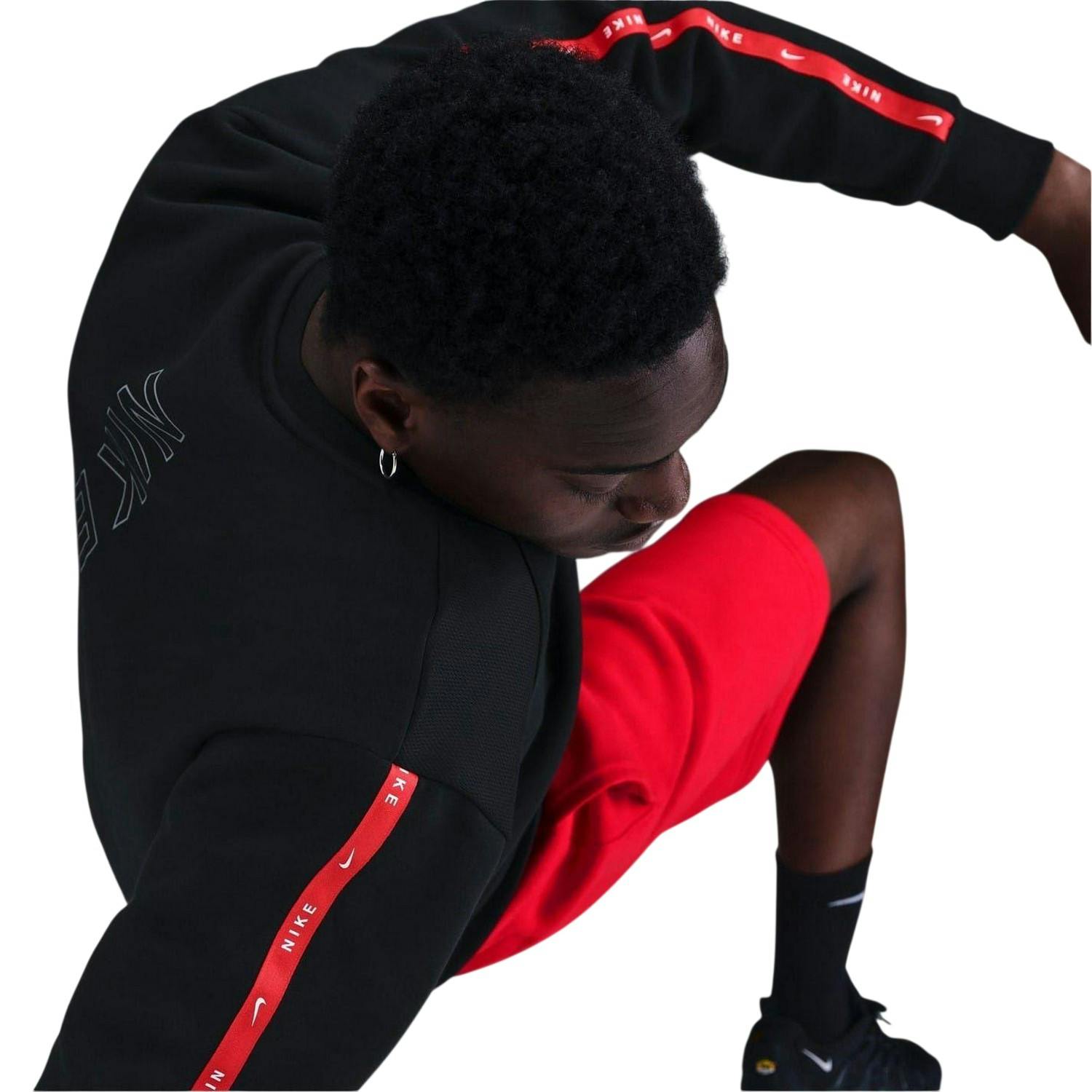 Nike Men's Black/Red Crew Neck Regular Raglan Sweatshirt - L - 80% Cotton/20% Polyester