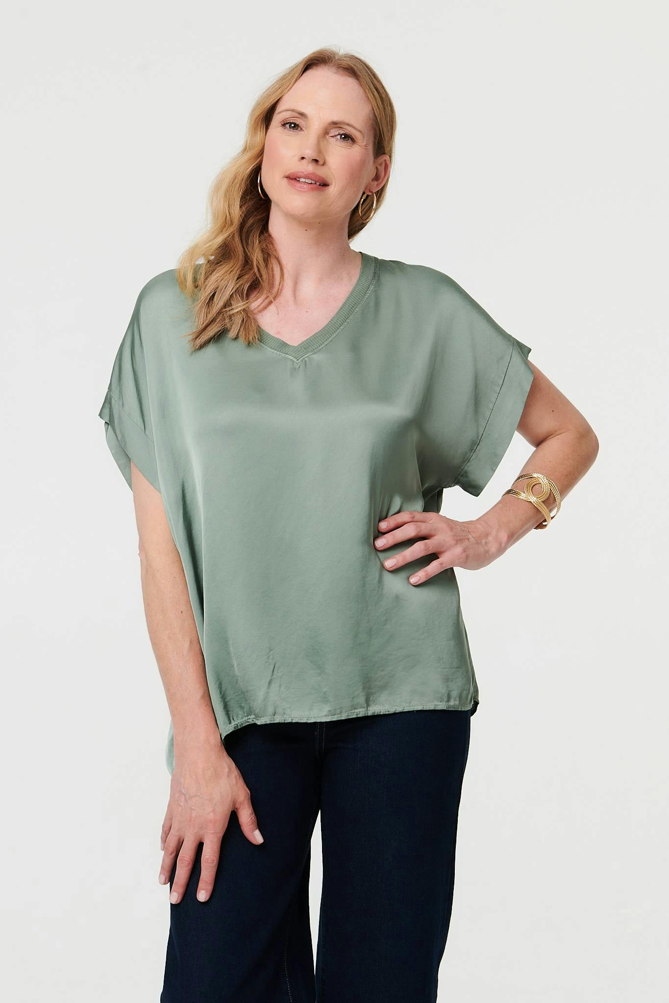 Izabel London Relaxed Batwing Short Sleeve Relaxed Top - M - Khaki