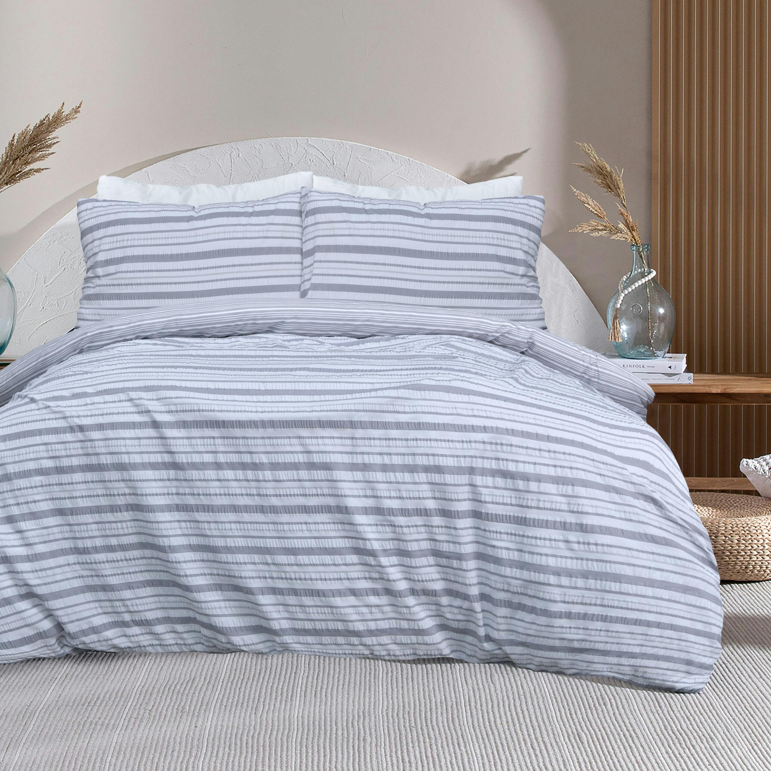 Rackhams Grey Stripe Seersucker Duvet Cover With Pillowcases - Super King (220Cm X 260Cm)