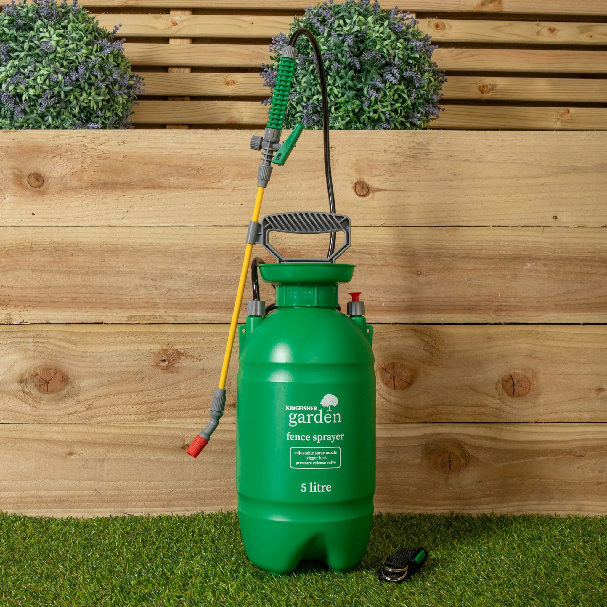 Rackhams 5 Litre Garden Fence Pressure Sprayer With Adjustable Spray Nozzle