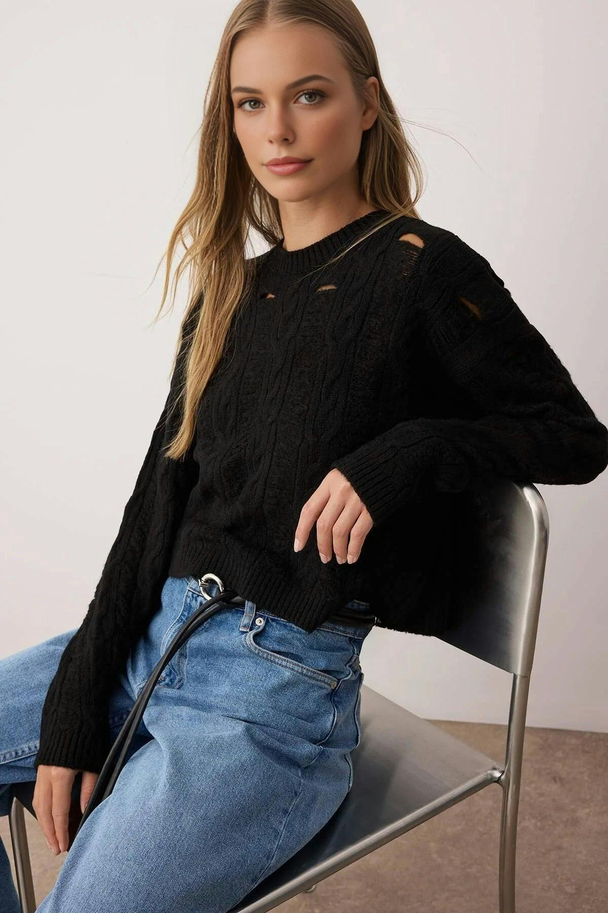 Wovcor Black Soft Textured Loose Fit Openwork Knit Sweater - M