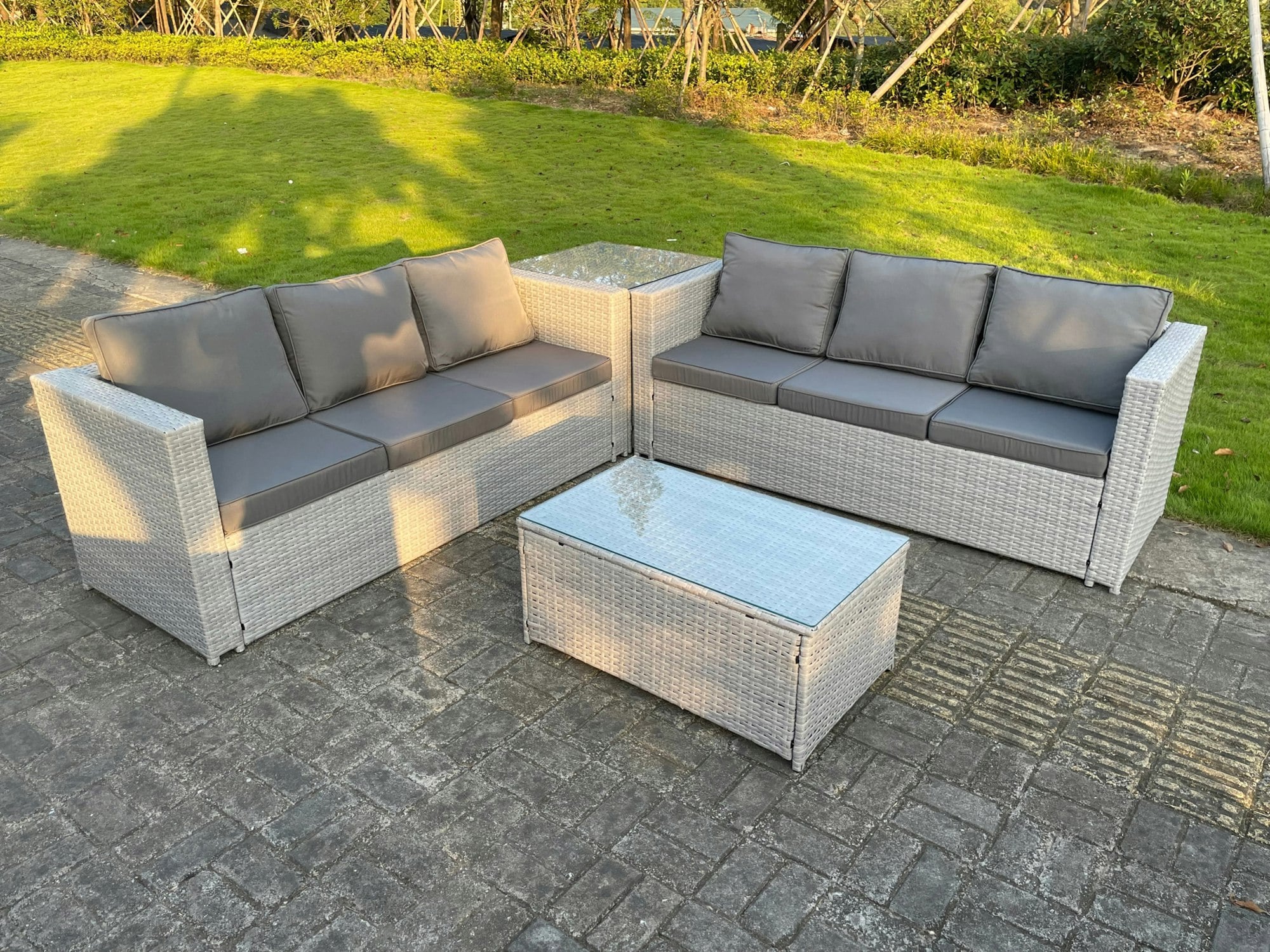 Rackhams Light/Grey Rattan Outdoor Garden Furniture Set With Corner Sofa, Coffee Table & Side Table - 6 Seater