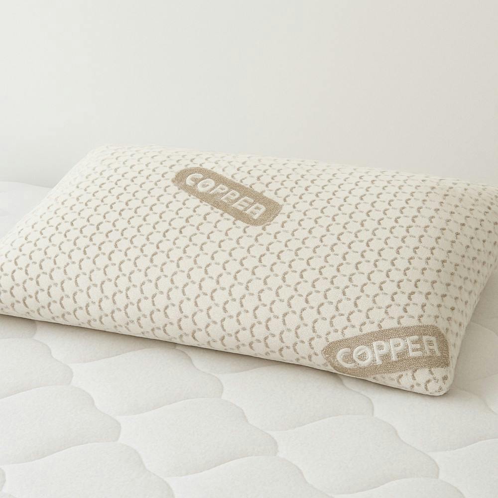 Homespace Direct White Kampala Hill Copper Infused Pillow - 48X74 Cm - Geometric