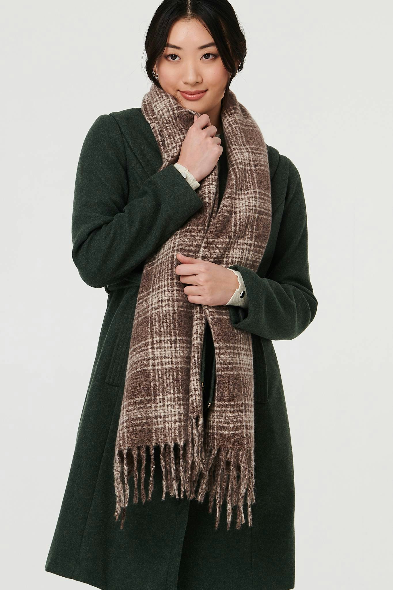 Izabel London Grey Checked Tassel Fringed Scarf - One