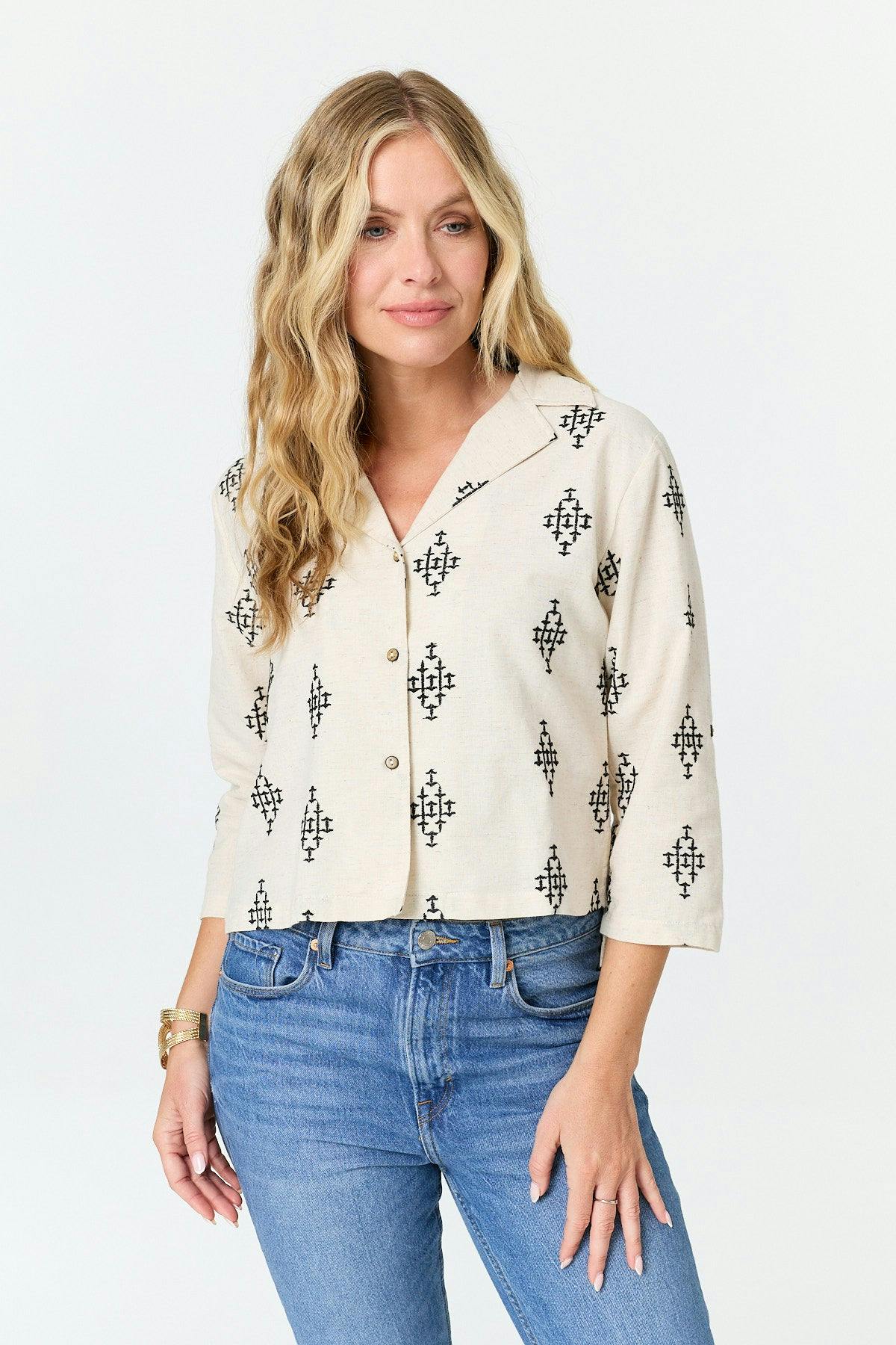 Izabel London White Printed 3/4 Sleeve Relaxed Cropped Shirt - 14