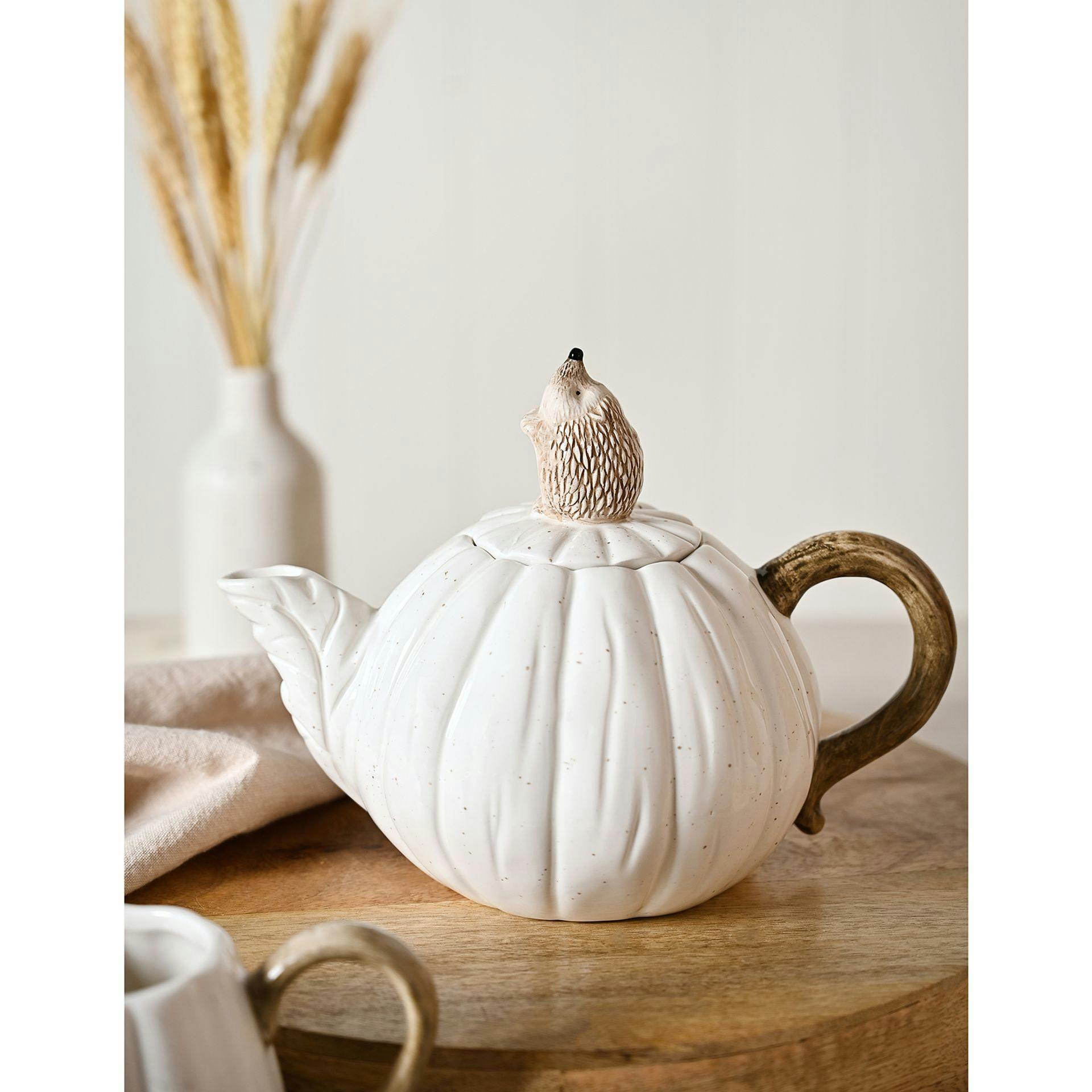 Country Living Cream/Brown Hedgehog Teapot