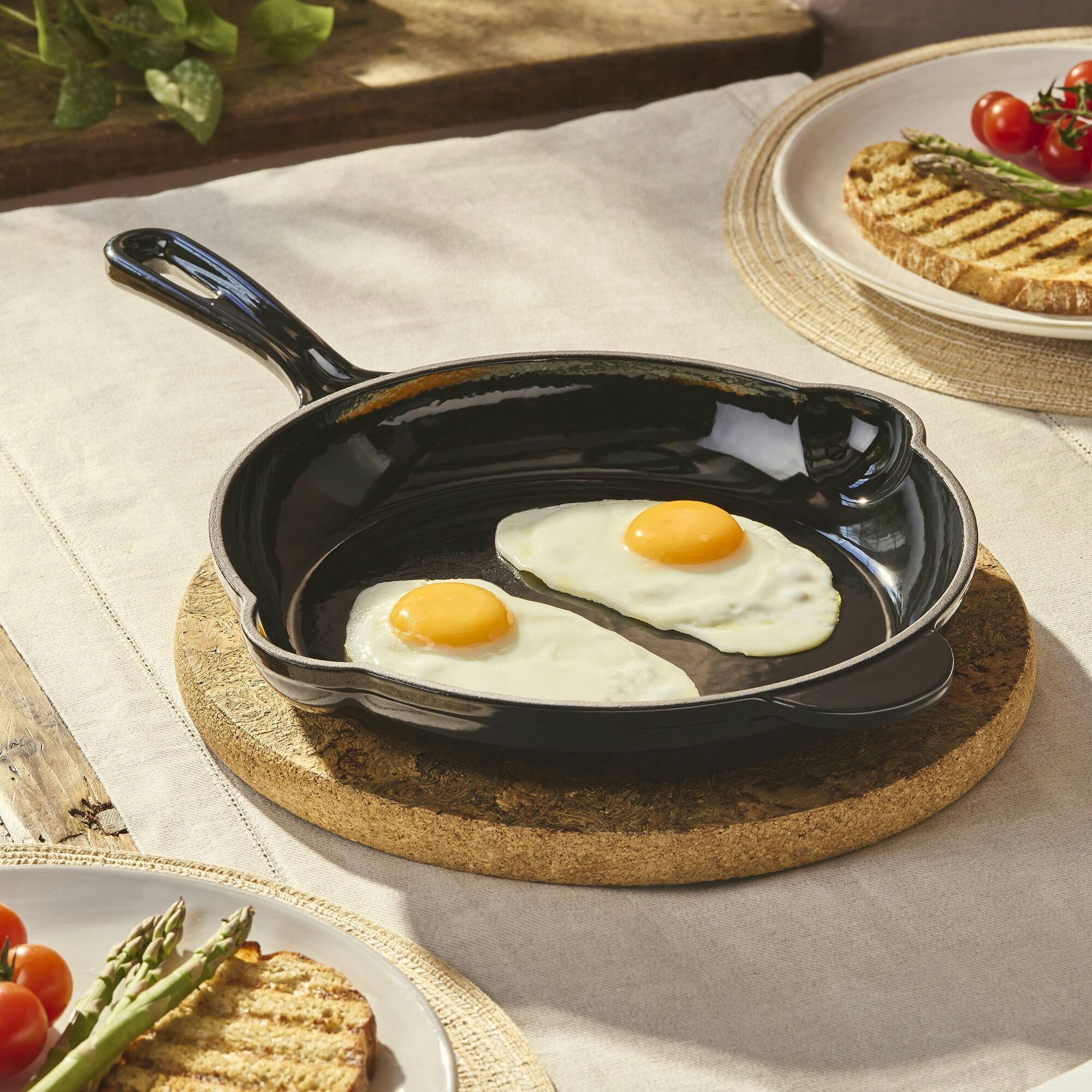 Rackhams Black Cast Iron Frying Pan |