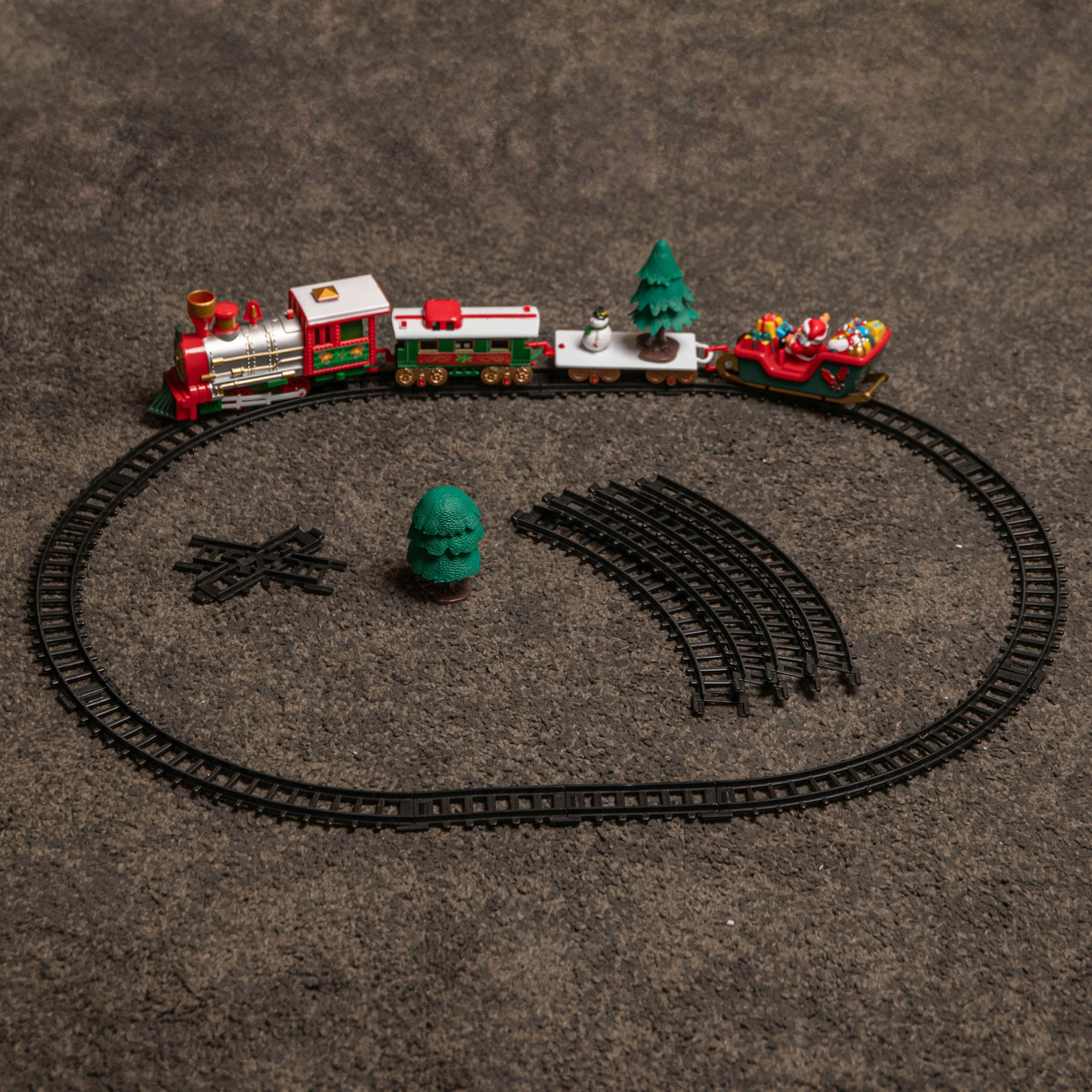 Rackhams Light 20Pc Battery Operated Up Christmas Santa's Musical Train Set - Jingle Bells